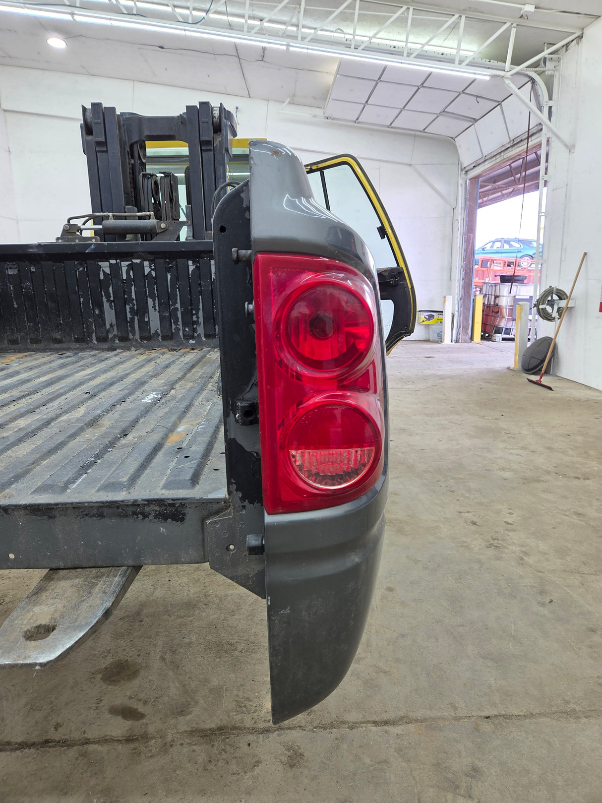 2005-2011 Dodge Dakota 3rd Gen 5' 4" Short Truck Bed