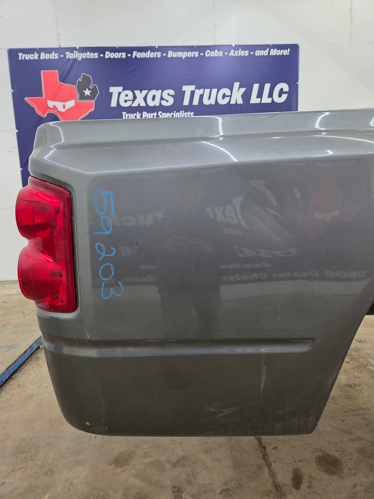 2005-2011 Dodge Dakota 3rd Gen 5' 4" Short Truck Bed