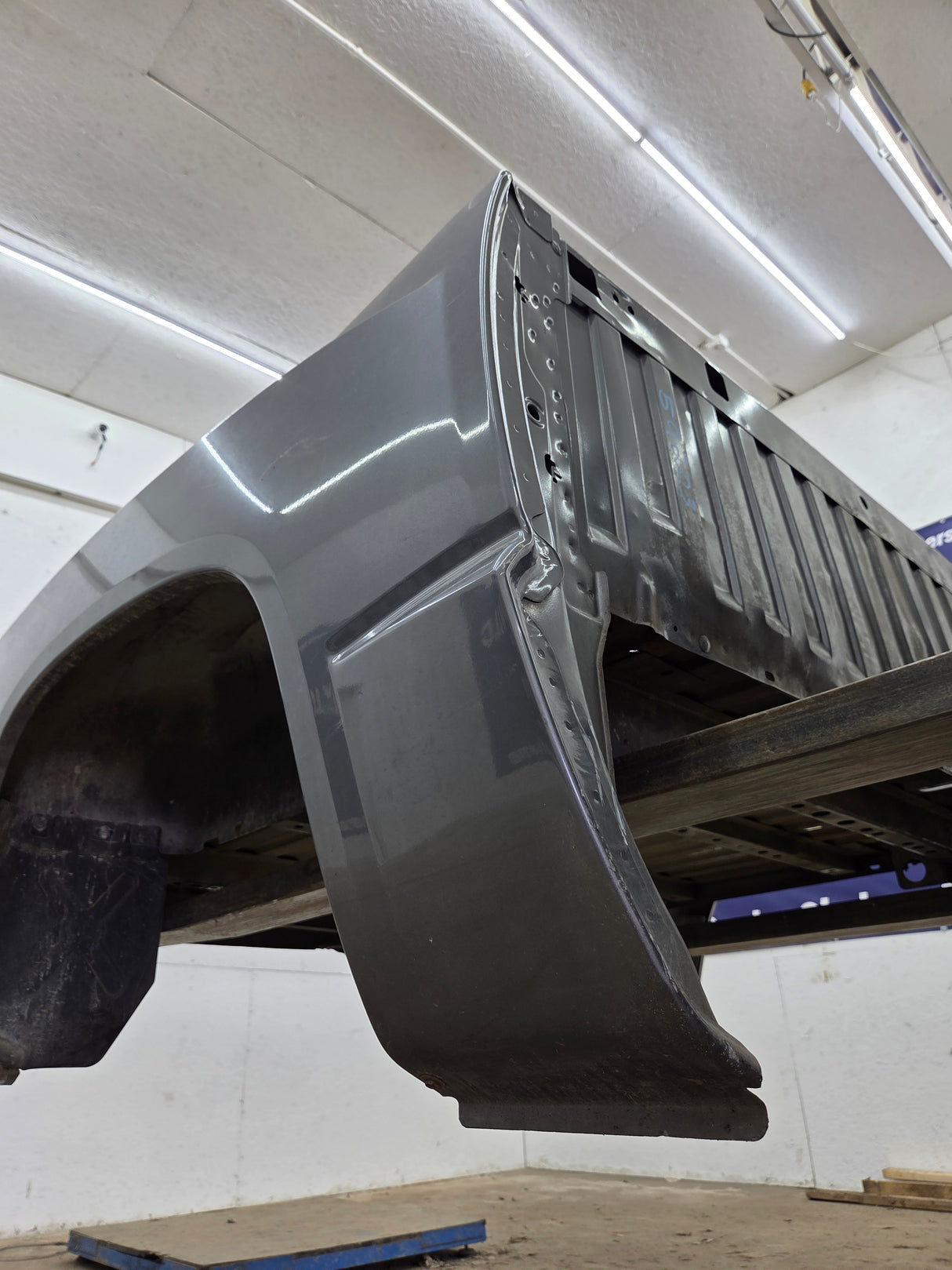 2005-2011 Dodge Dakota 3rd Gen 5' 4" Short Truck Bed