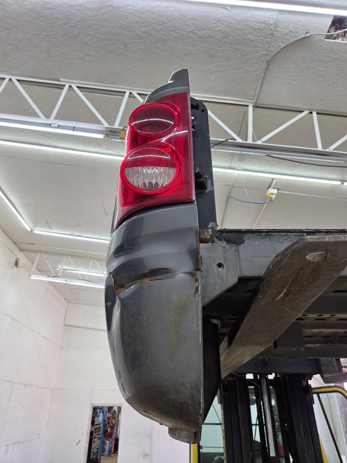 2005-2011 Dodge Dakota 3rd Gen 5' 4" Short Truck Bed