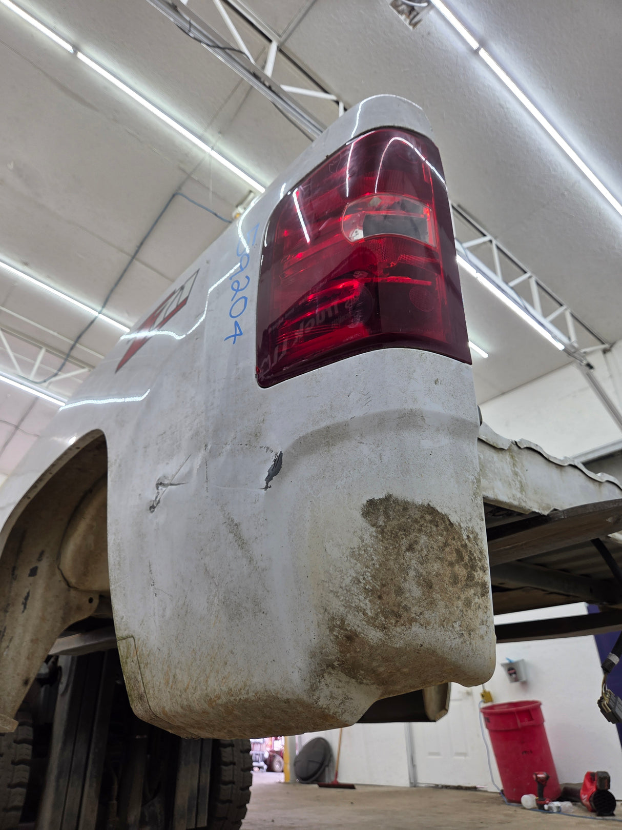 2007-2013 Chevrolet Silverado 1500 2500 3500 HD 6' 6" Short Truck
