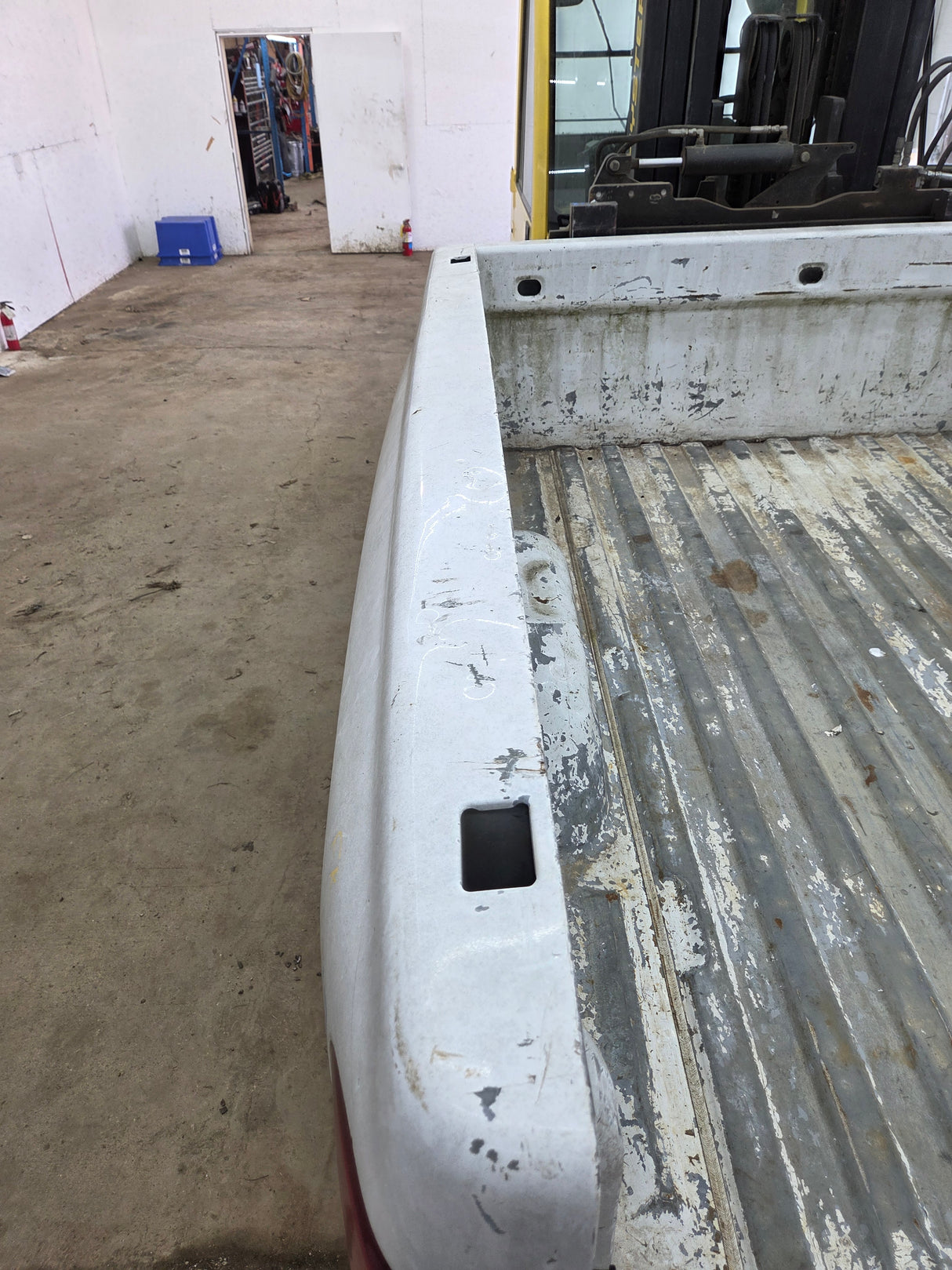 2007-2013 Chevrolet Silverado 1500 2500 3500 HD 6' 6" Short Truck