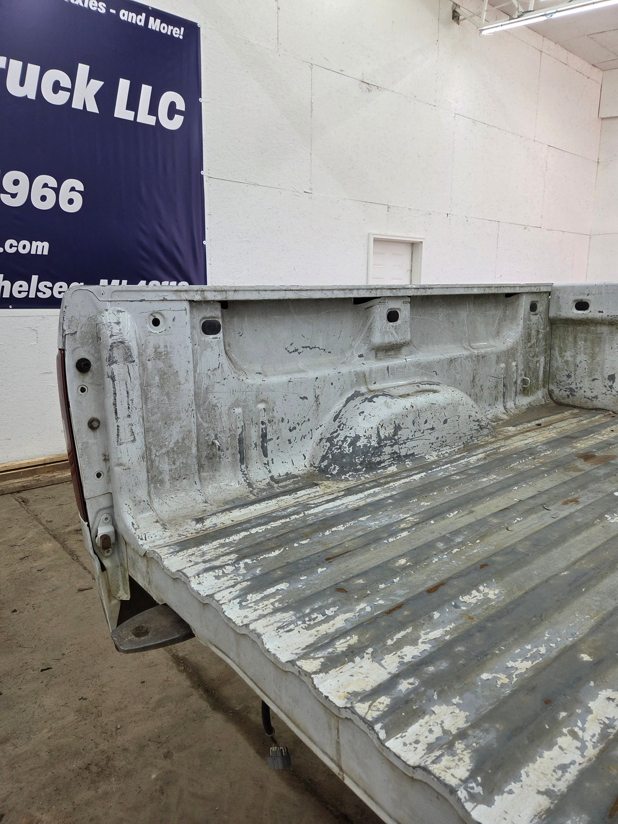 2007-2013 Chevrolet Silverado 1500 2500 3500 HD 6' 6" Short Truck