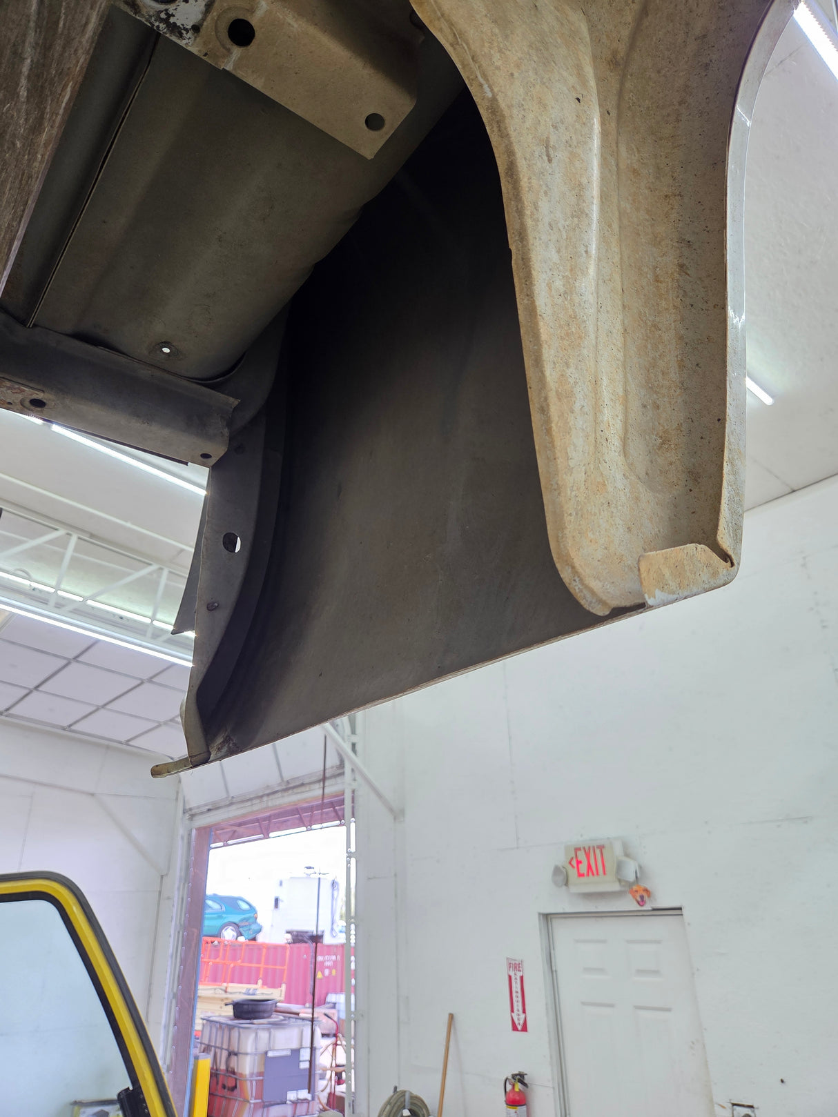 2007-2013 Chevrolet Silverado 1500 2500 3500 HD 6' 6" Short Truck