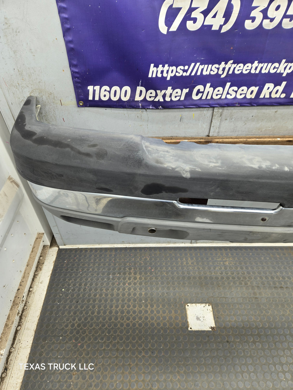 2003-2007 Chevrolet Silverado 2500HD 3500HD 'Cateye' Front Bumper
