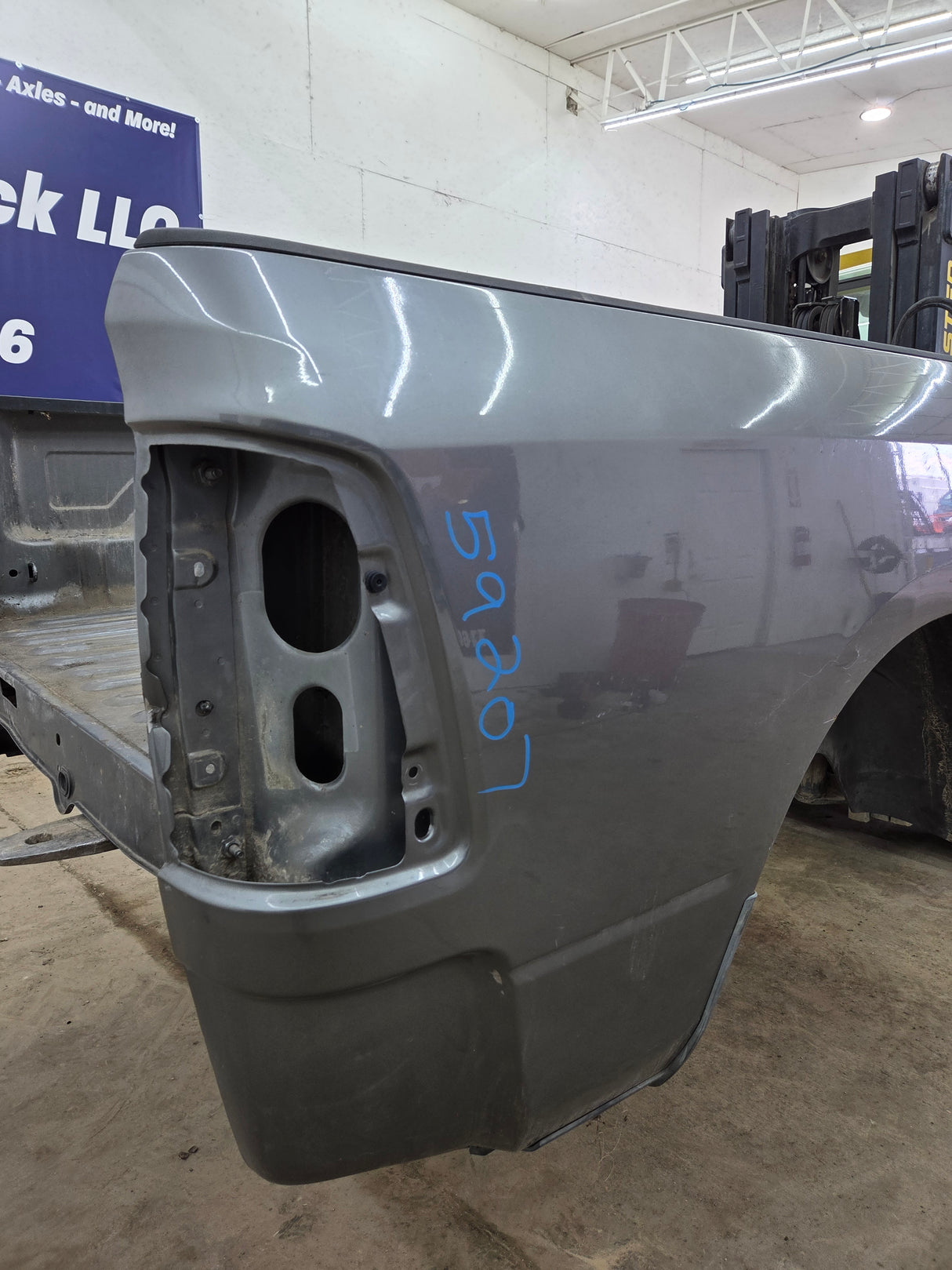 2009-2018 Dodge Ram 1500 4th gen 6' 4" Short Truck Bed