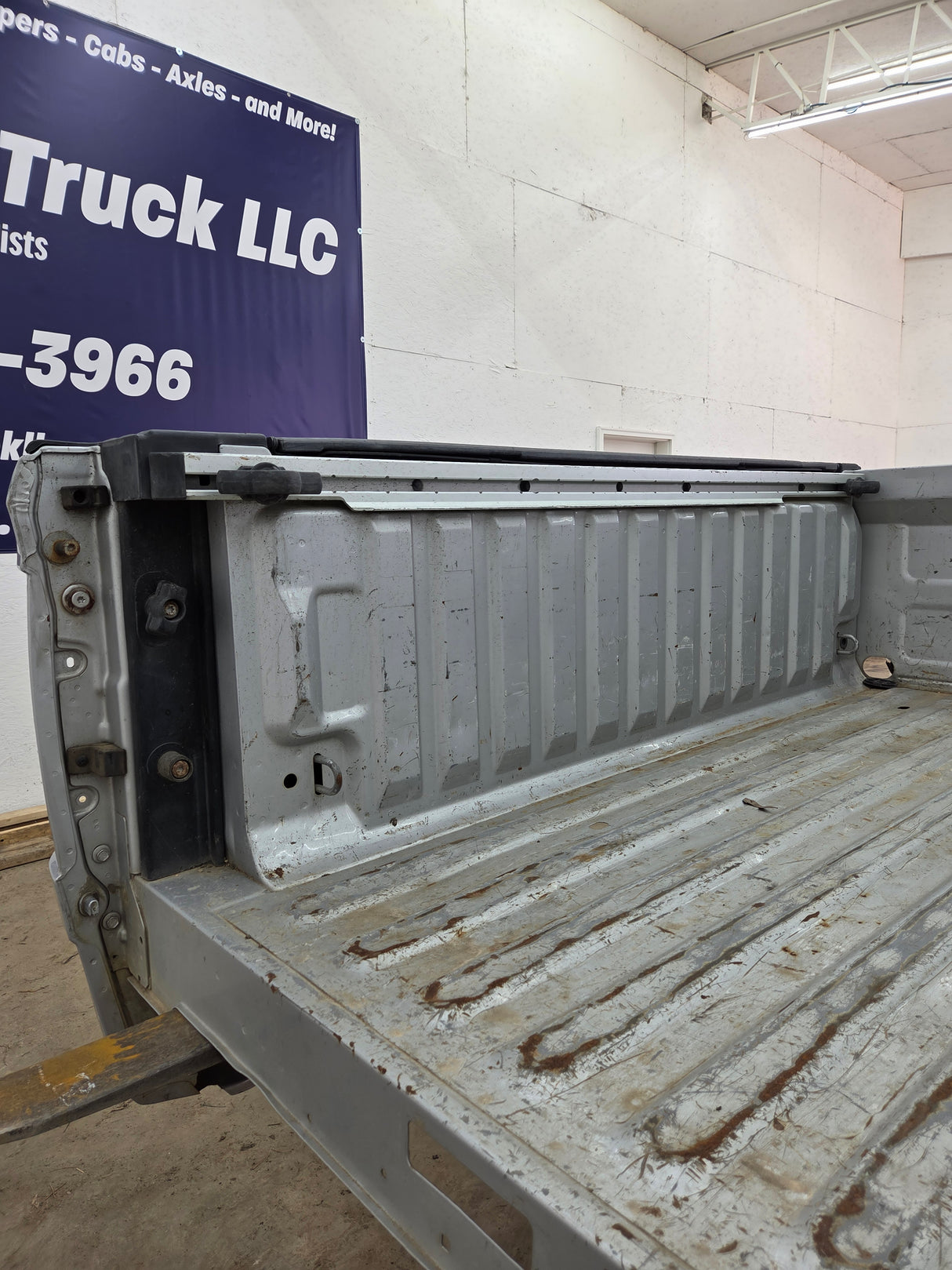 2009-2018 Dodge Ram 4th gen 1500 5' 7" Short Truck Bed "Rambox" Ram Box - Light Graystone Pearl Coat