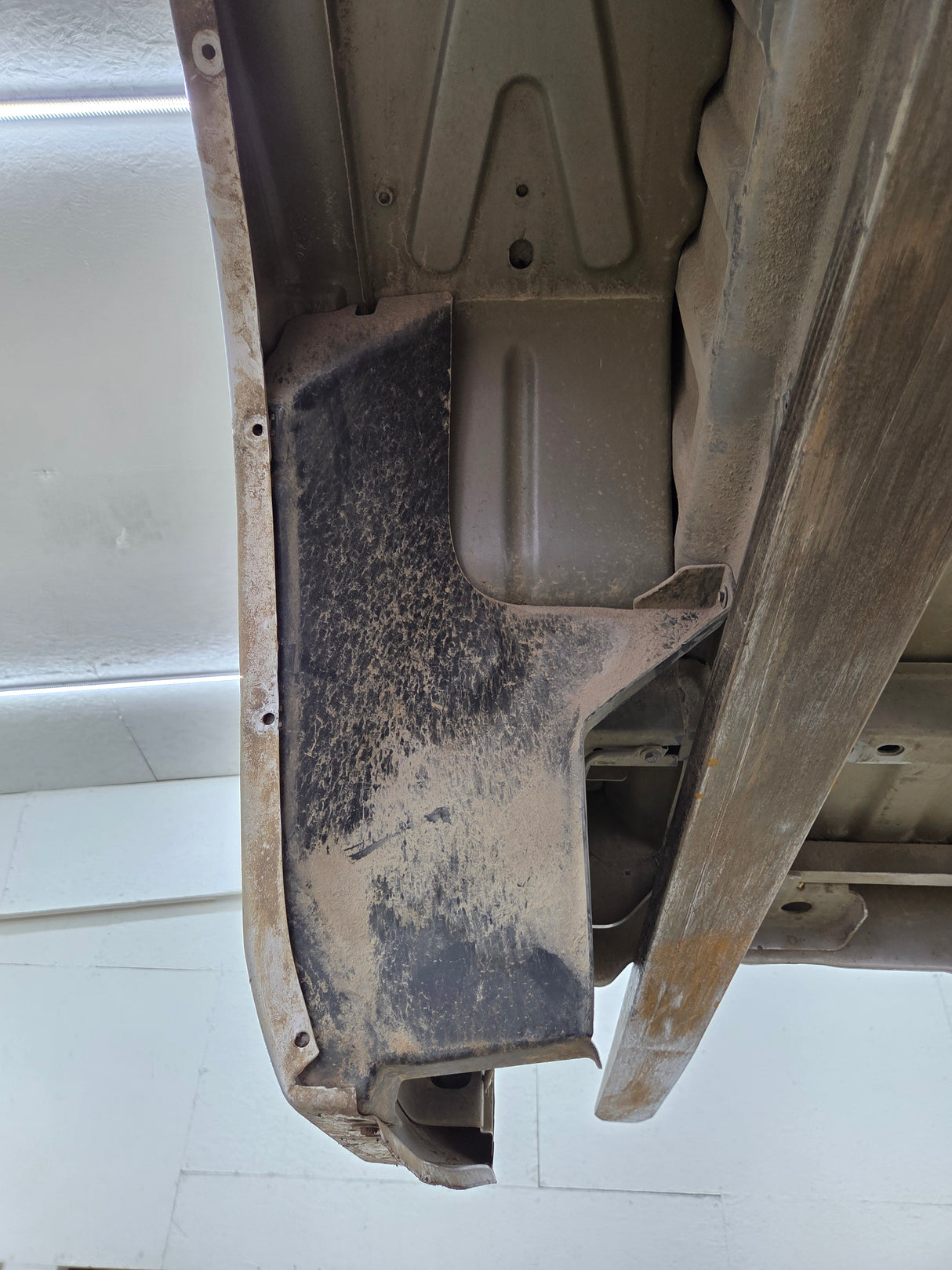 2009-2018 Dodge Ram 4th gen 1500 5' 7" Short Truck Bed "Rambox" Ram Box - Light Graystone Pearl Coat