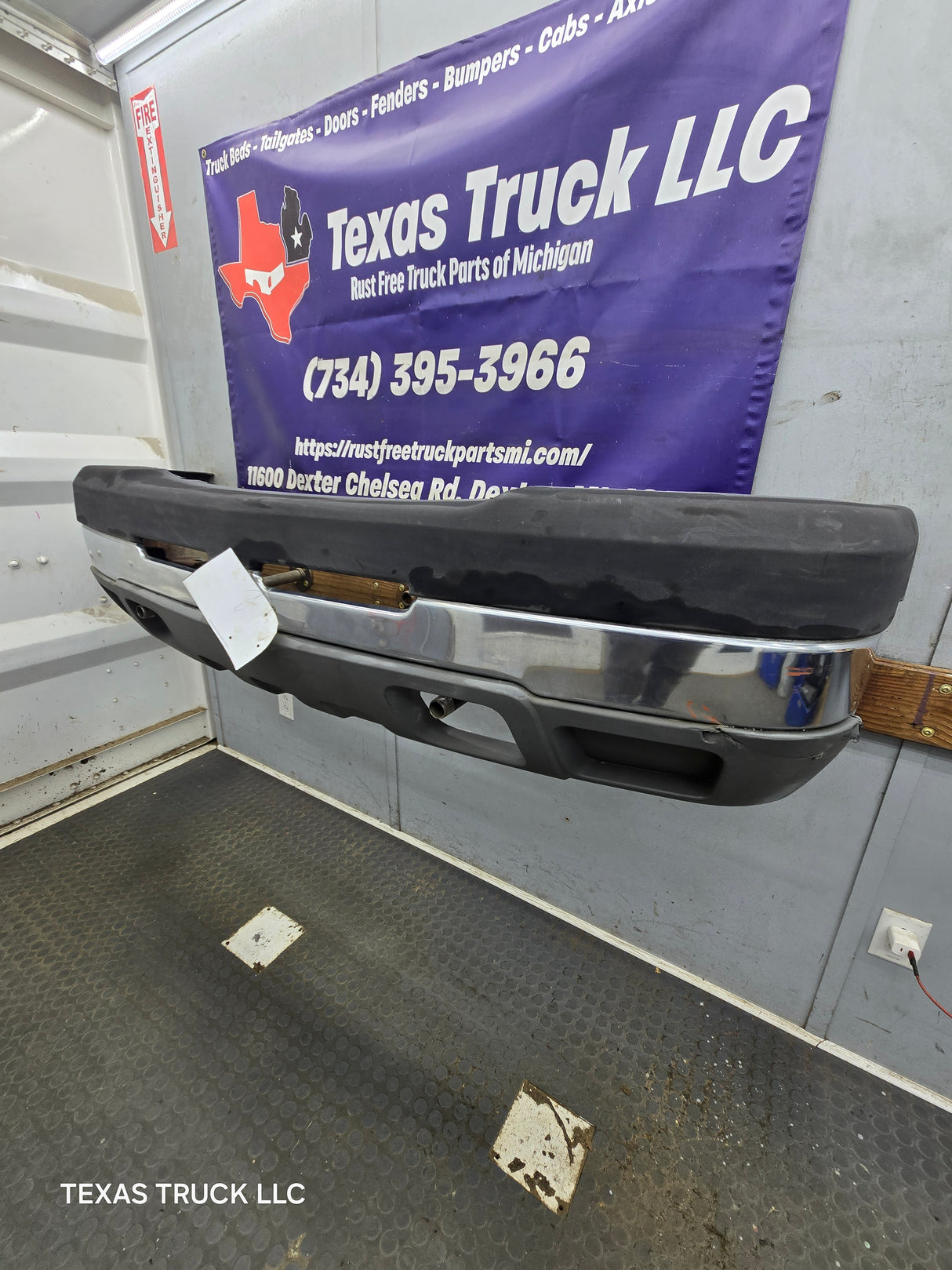 2003-2007 Chevrolet Silverado 2500HD 3500HD 'Cateye' Front Bumper