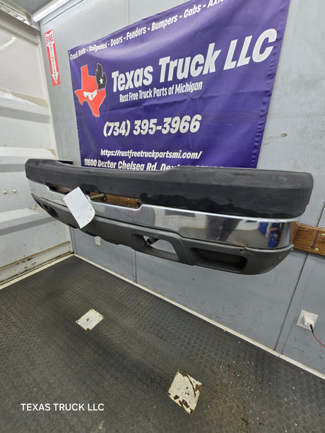 2003-2007 Chevrolet Silverado 2500HD 3500HD 'Cateye' Front Bumper