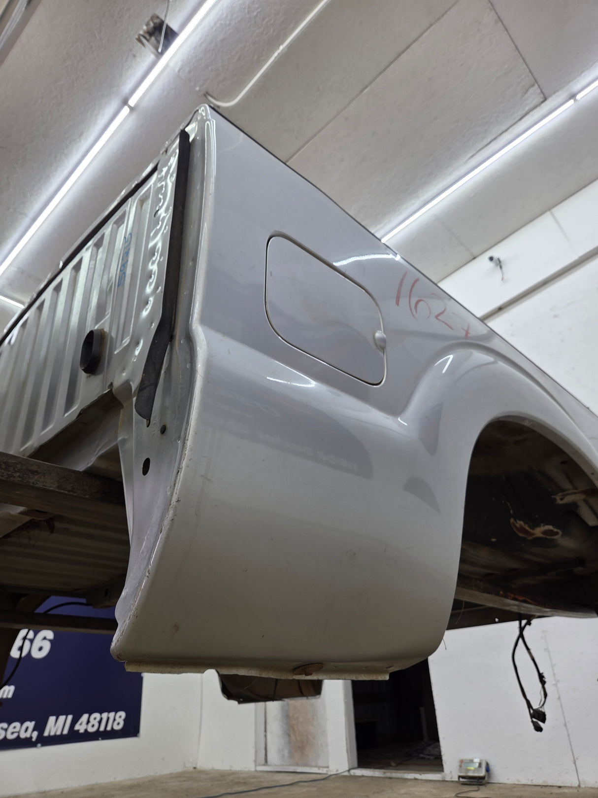 2011-2016 Ford F250 F350 Super Duty 6' 9" Short Truck Bed