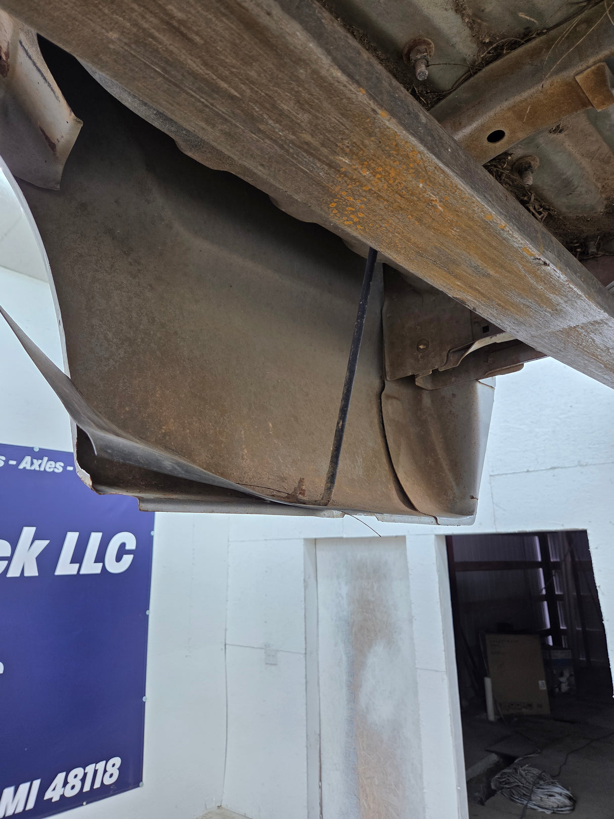 2011-2016 Ford F250 F350 Super Duty 6' 9" Short Truck Bed