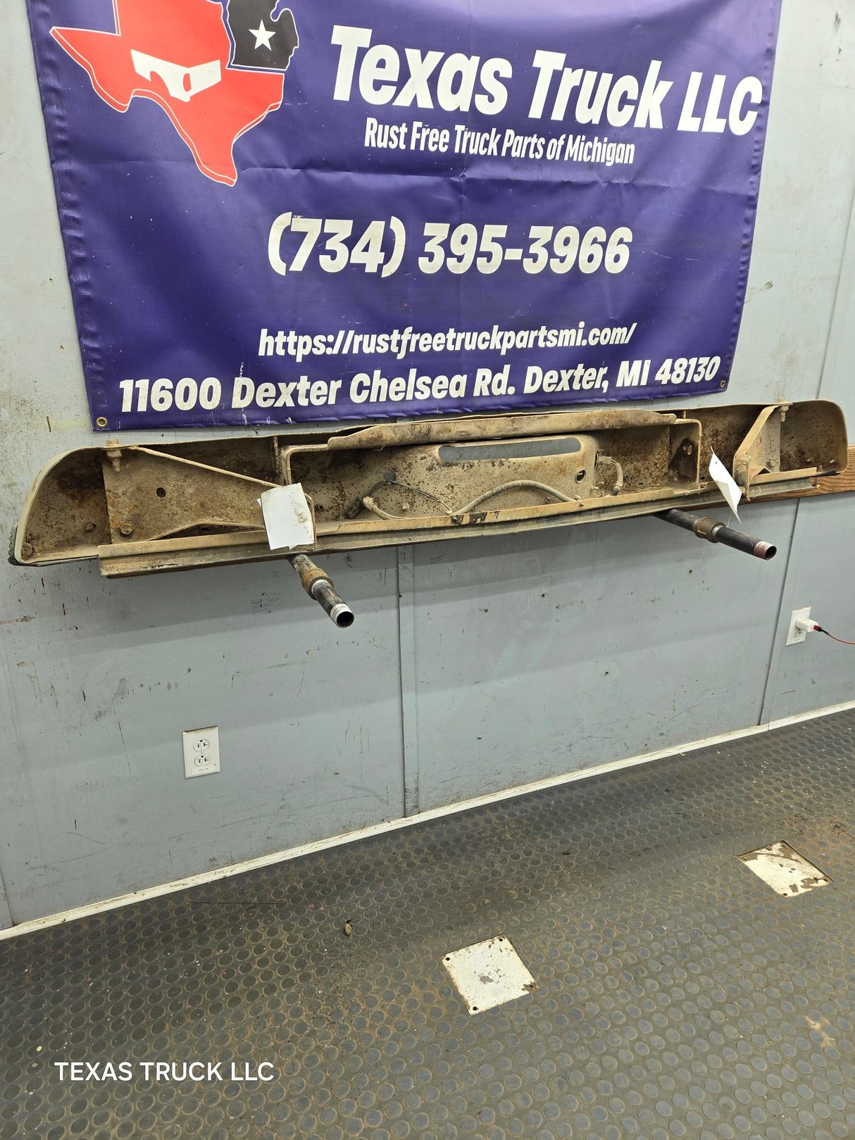 1988-1998 Chevrolet / GMC 1500 2500 3500 Rear Bumper