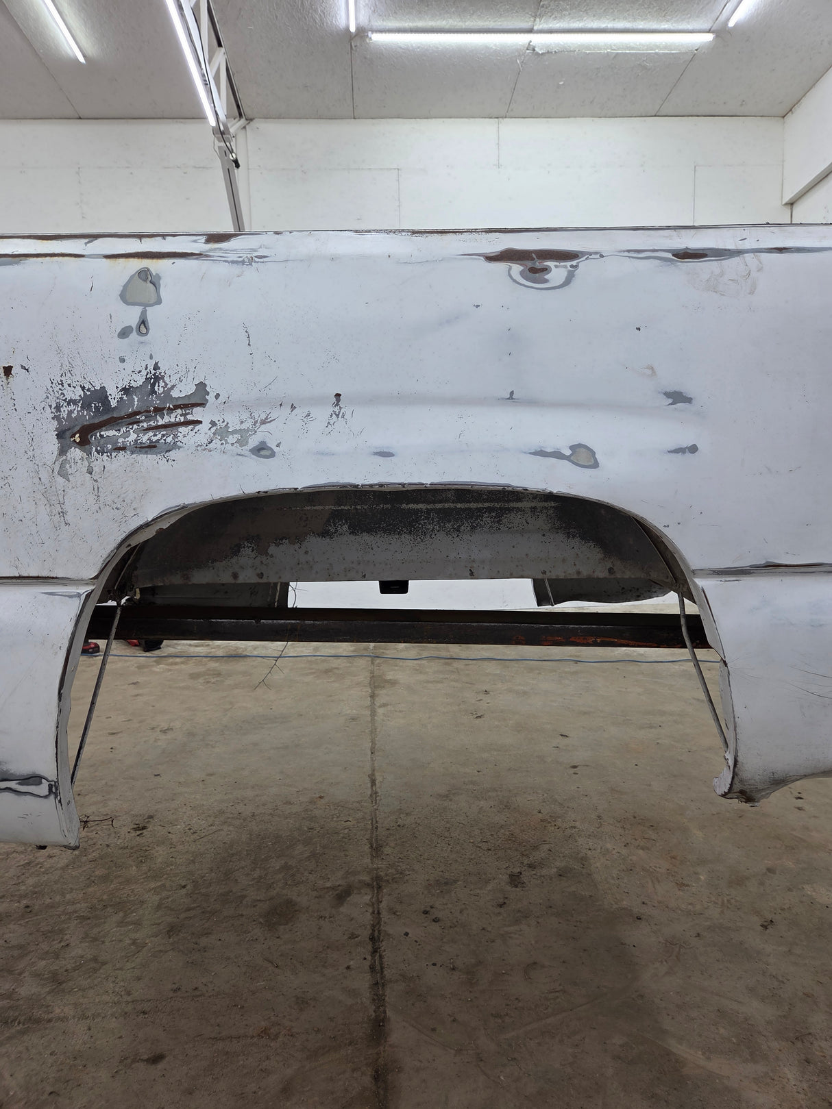 1999-2007 Chevrolet Silverado / GMC Sierra 1500 2500HD 3500HD 6' 6" Short Truck Bed