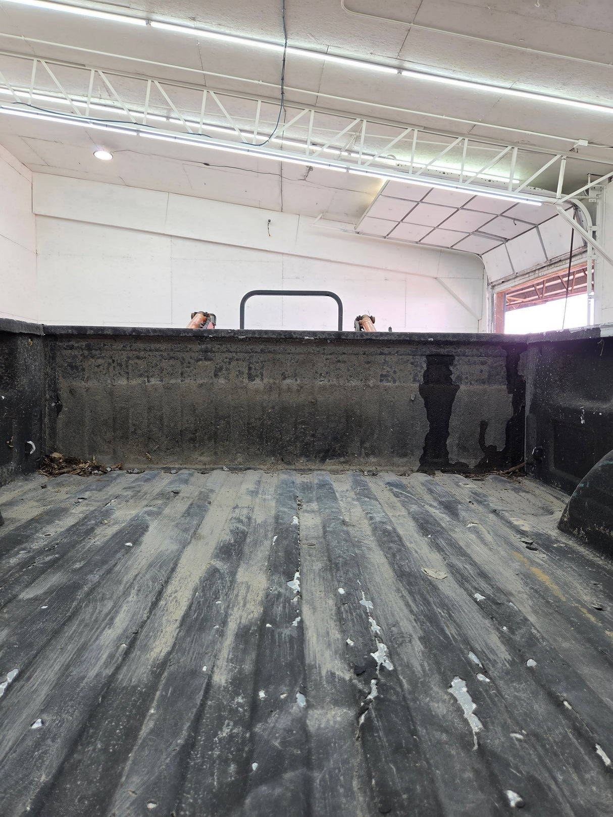 1999-2007 Chevrolet Silverado / GMC Sierra 1500 2500HD 3500HD 6' 6" Short Truck Bed