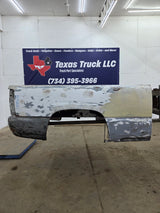 1999-2007 Chevrolet Silverado / GMC Sierra 1500 2500HD 3500HD 6' 6" Short Truck Bed