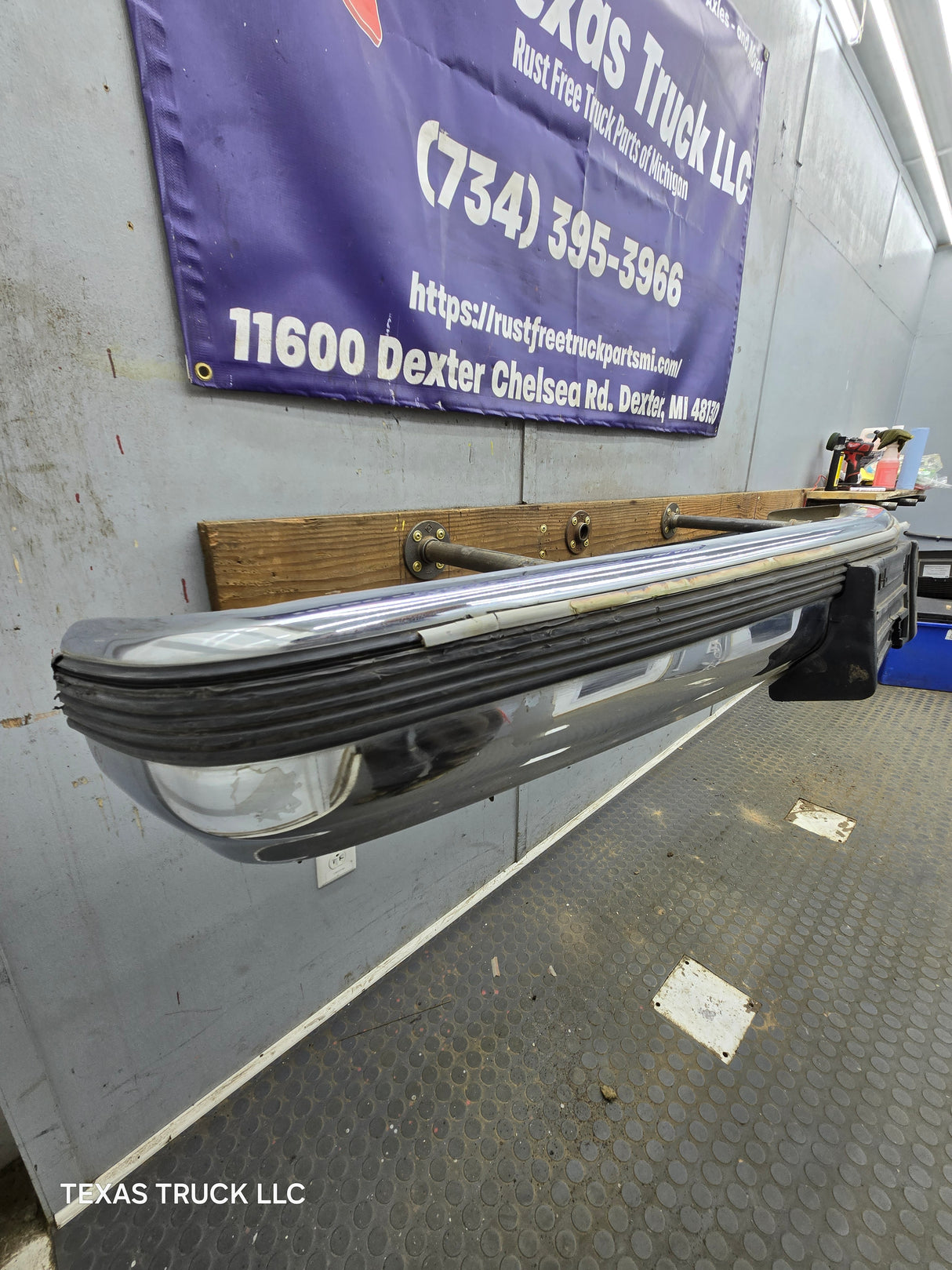 1988-1998 Chevrolet / GMC 1500 2500 3500 Front Bumper