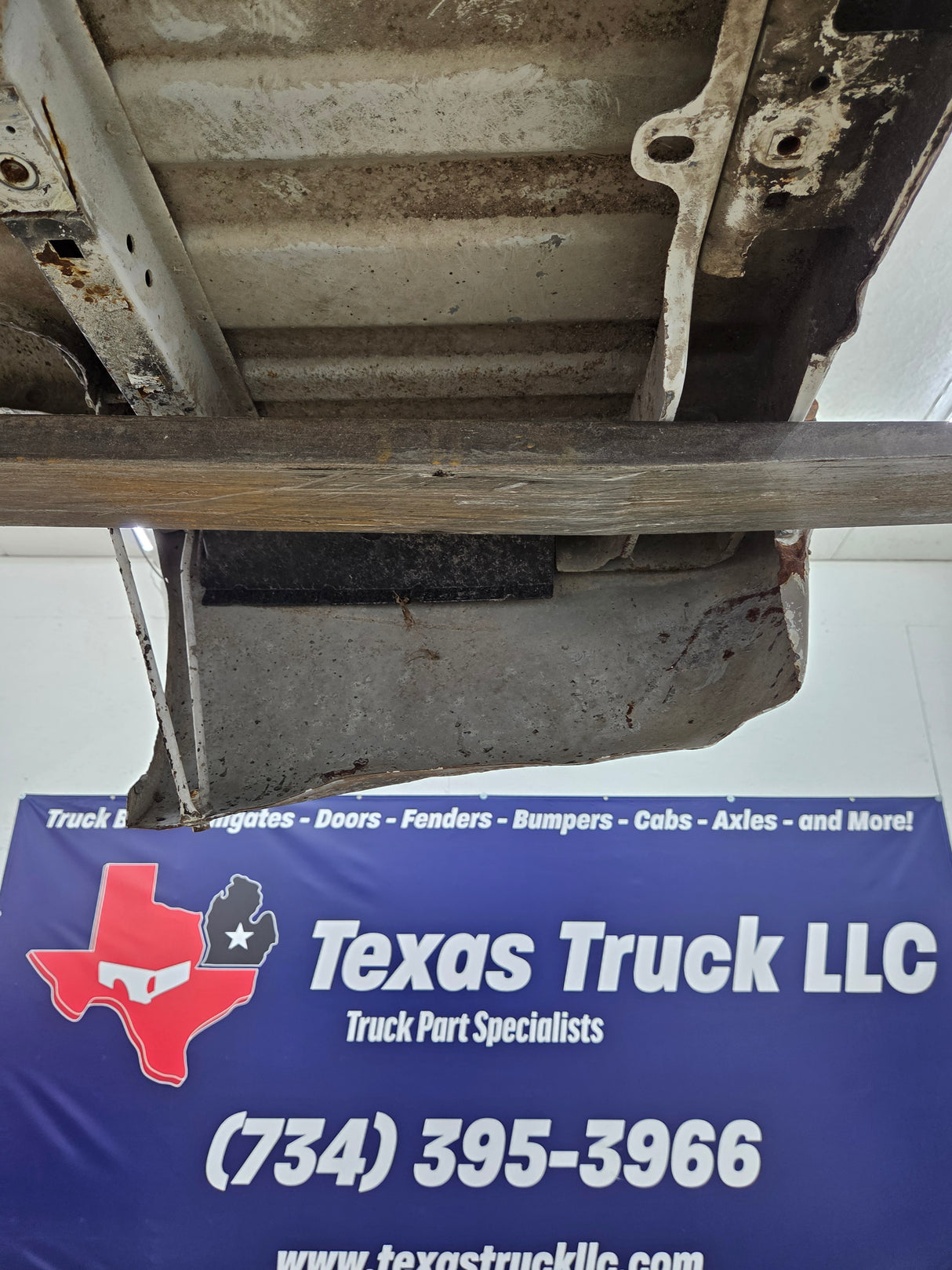 1999-2007 Chevrolet Silverado / GMC Sierra 1500 2500HD 3500HD 6' 6" Short Truck Bed