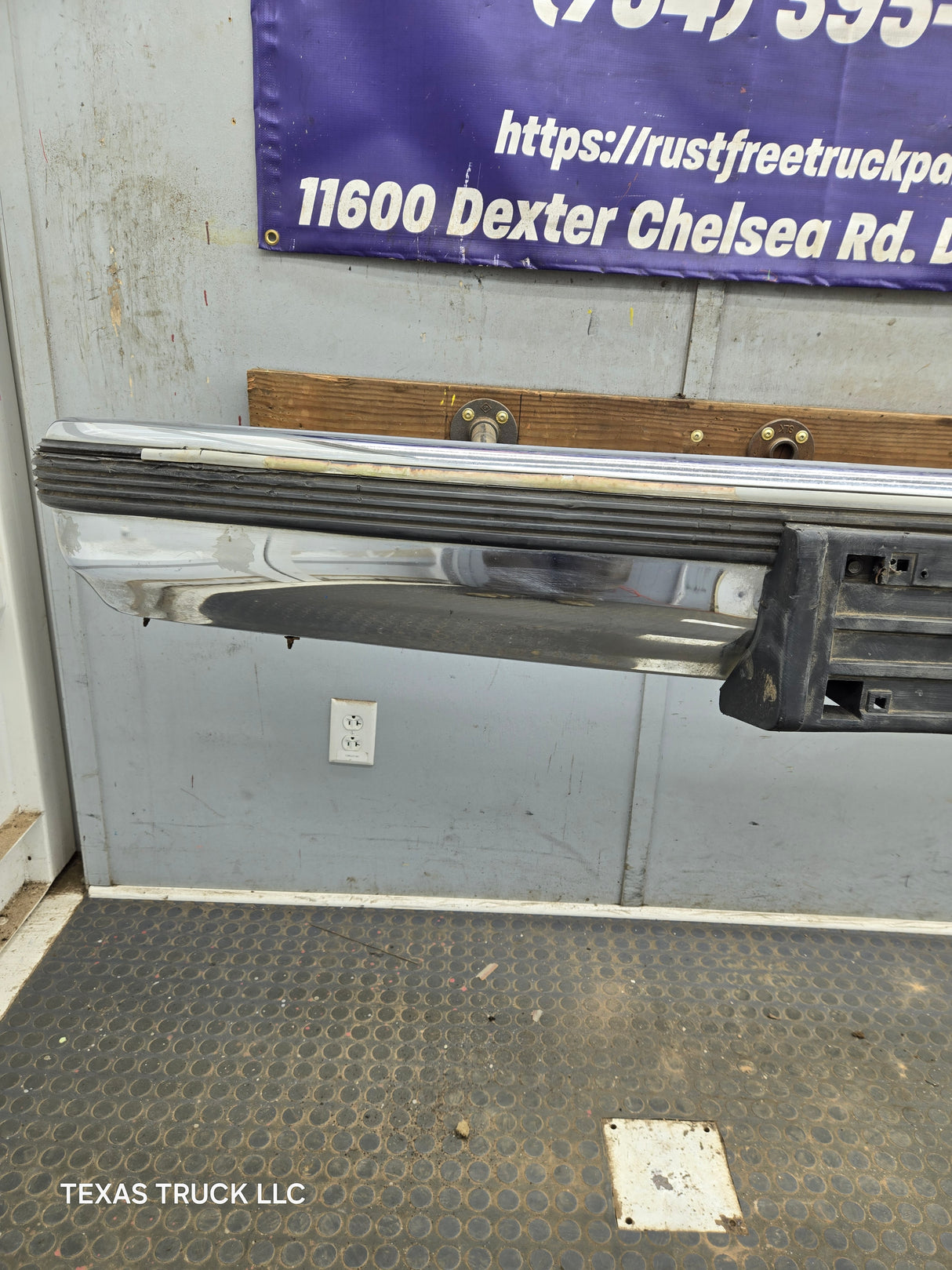 1988-1998 Chevrolet / GMC 1500 2500 3500 Front Bumper