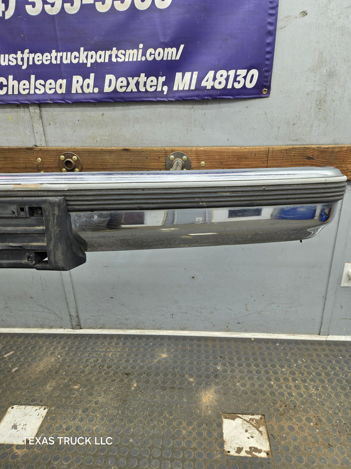 1988-1998 Chevrolet / GMC 1500 2500 3500 Front Bumper