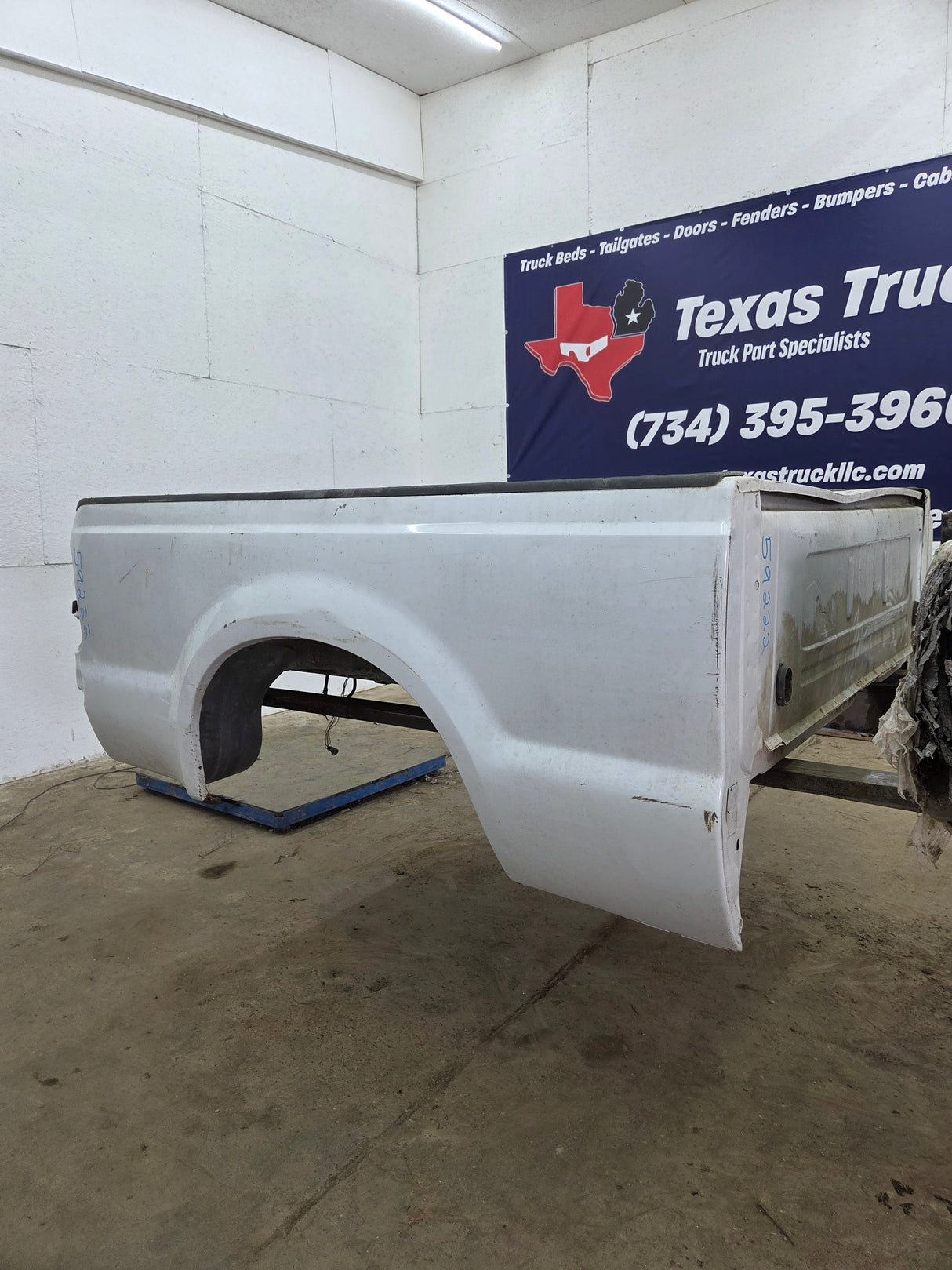 1999-2010 Ford Super Duty F250 F350 6' 9" Short Truck Bed