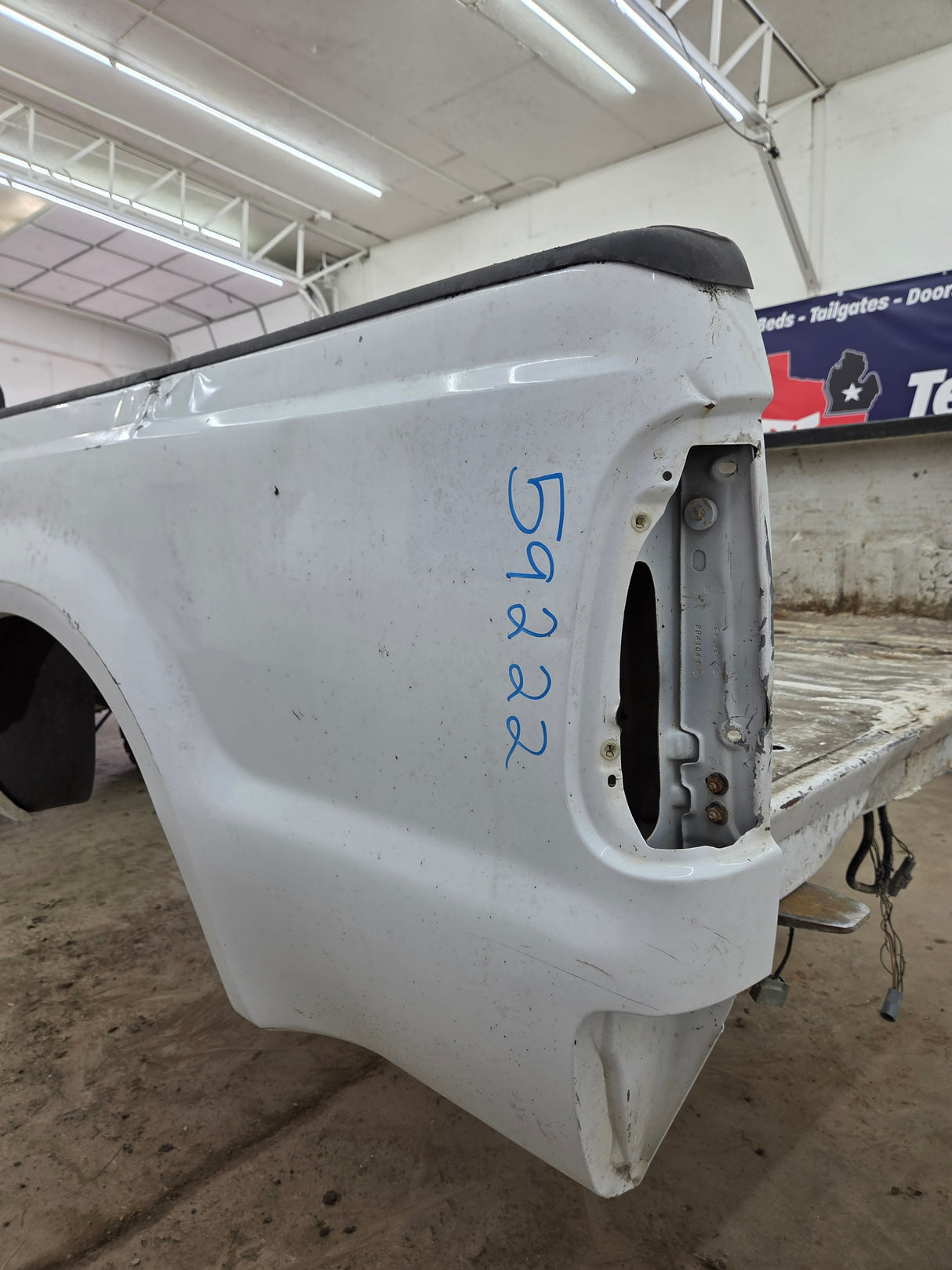 1999-2010 Ford Super Duty F250 F350 6' 9" Short Truck Bed
