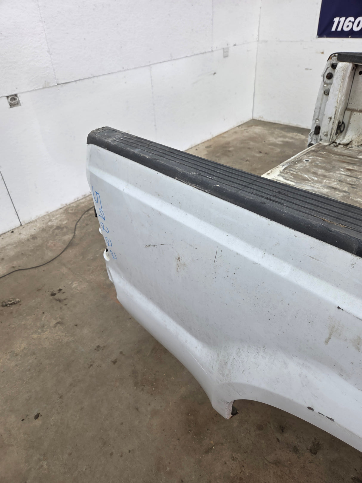 1999-2010 Ford Super Duty F250 F350 6' 9" Short Truck Bed