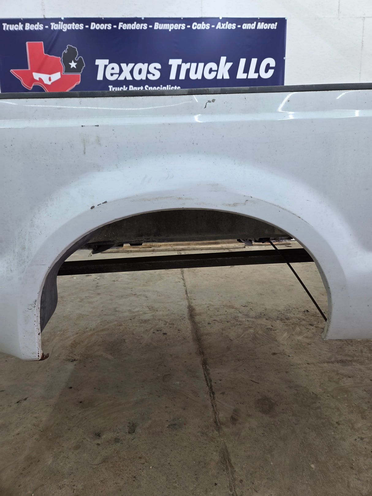 1999-2010 Ford Super Duty F250 F350 6' 9" Short Truck Bed