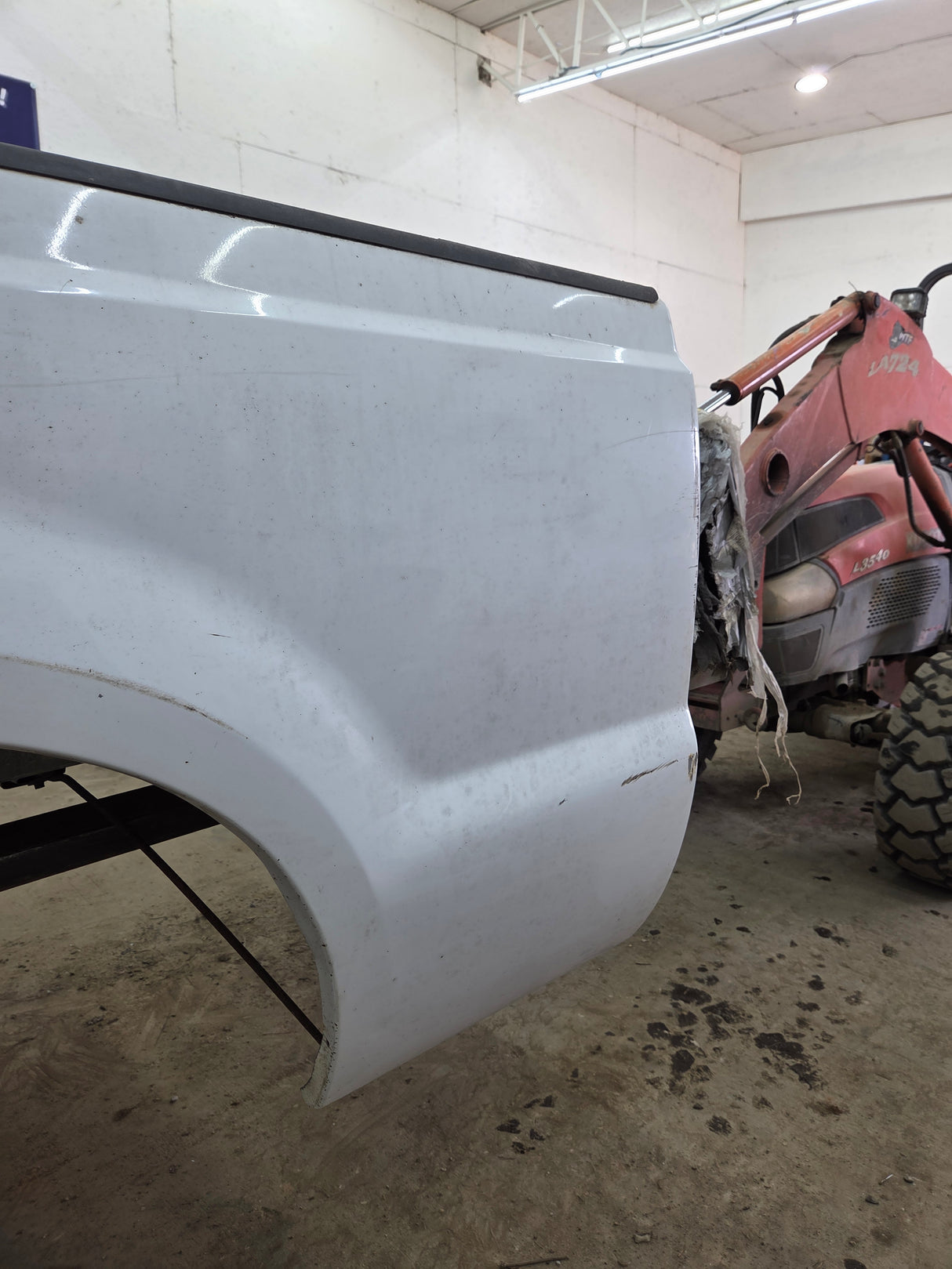 1999-2010 Ford Super Duty F250 F350 6' 9" Short Truck Bed