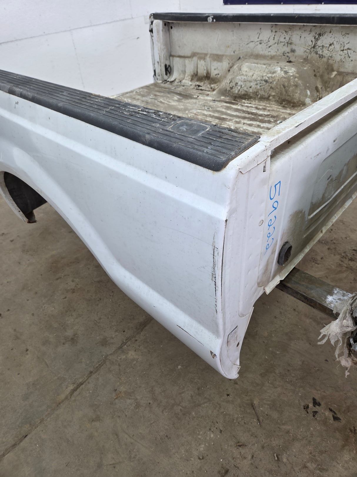 1999-2010 Ford Super Duty F250 F350 6' 9" Short Truck Bed