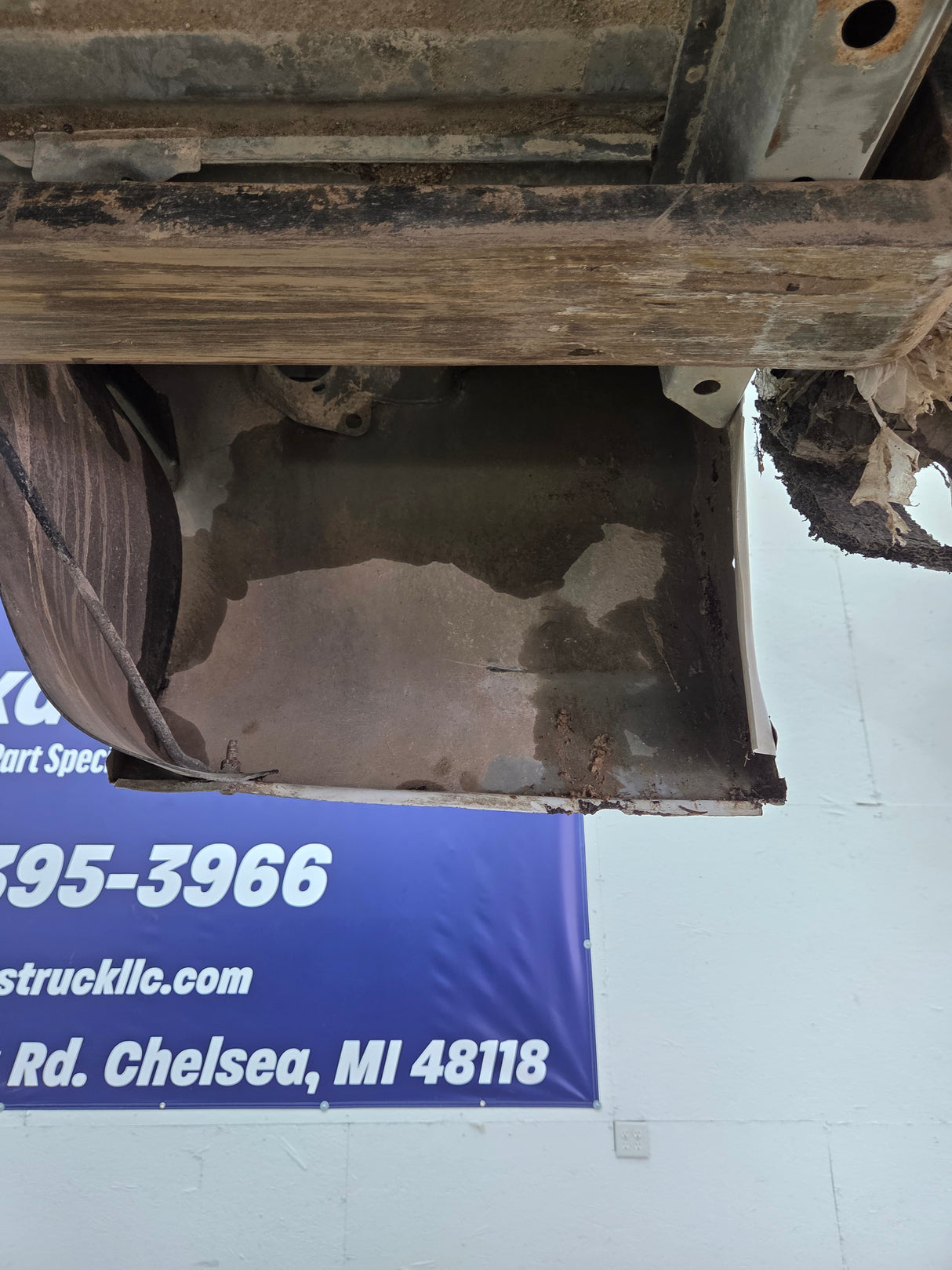 1999-2010 Ford Super Duty F250 F350 6' 9" Short Truck Bed