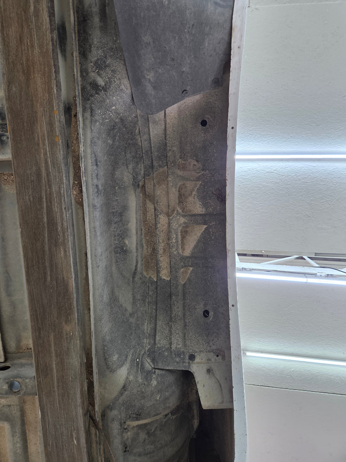 1999-2010 Ford Super Duty F250 F350 6' 9" Short Truck Bed