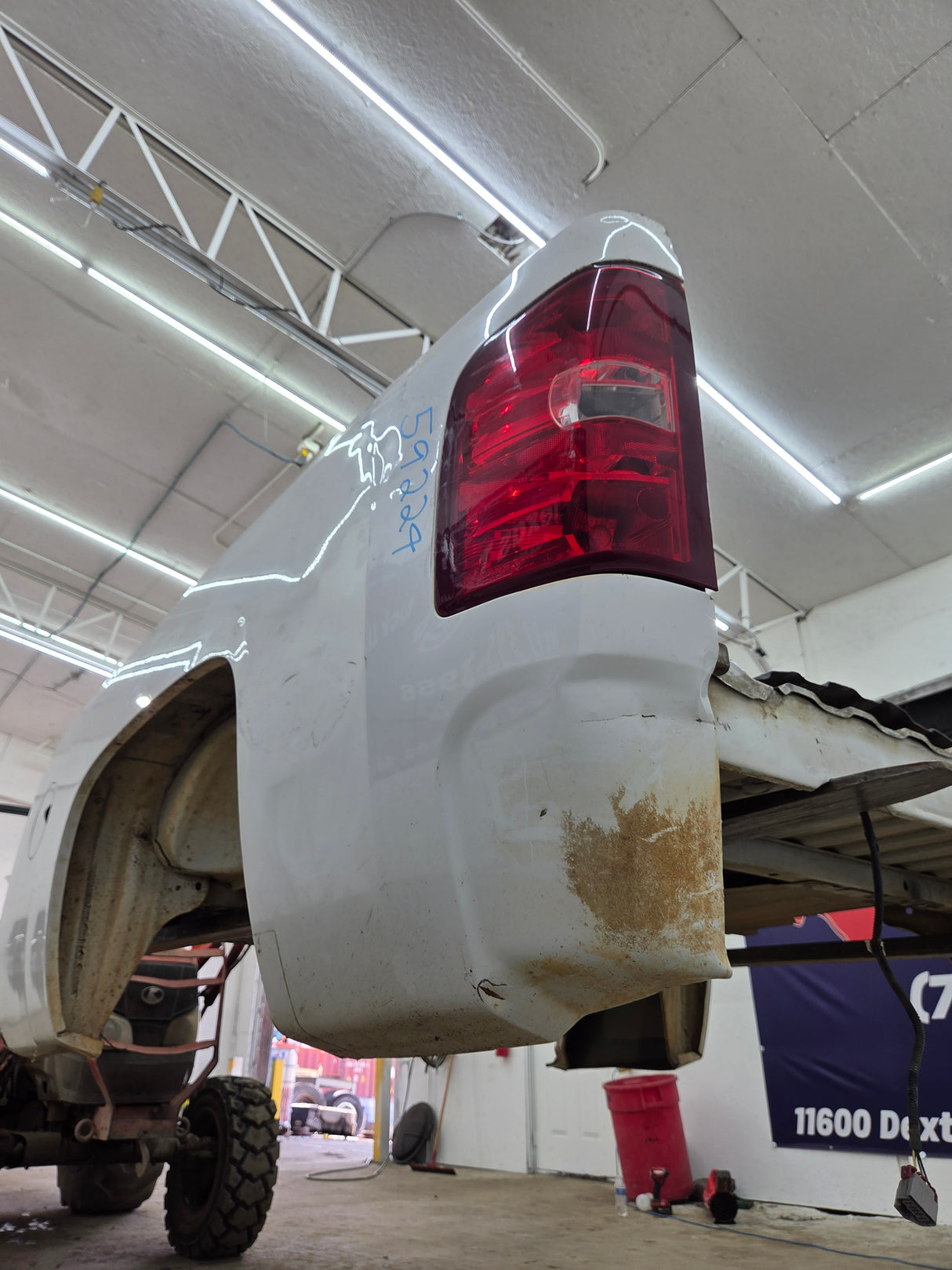 2007-2013 Chevrolet Silverado 1500 2500 3500 HD 6' 6" Short Truck