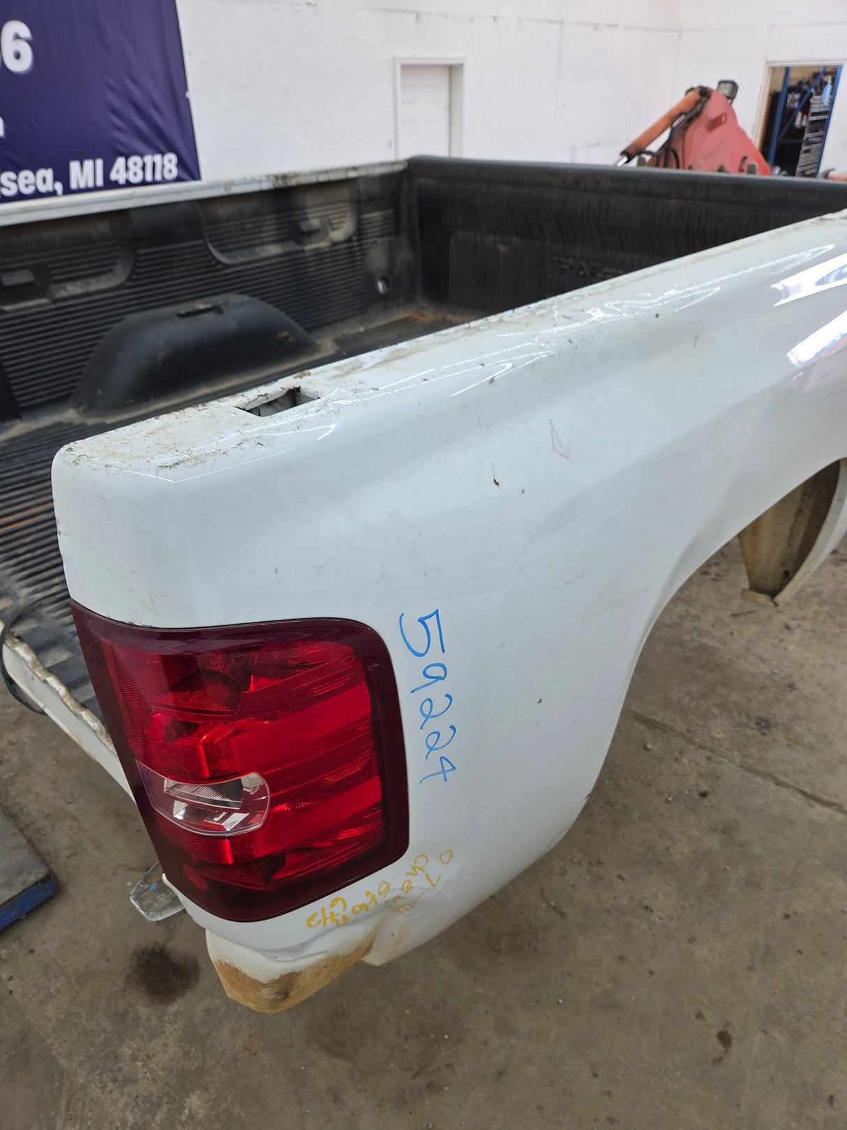 2007-2013 Chevrolet Silverado 1500 2500 3500 HD 6' 6" Short Truck