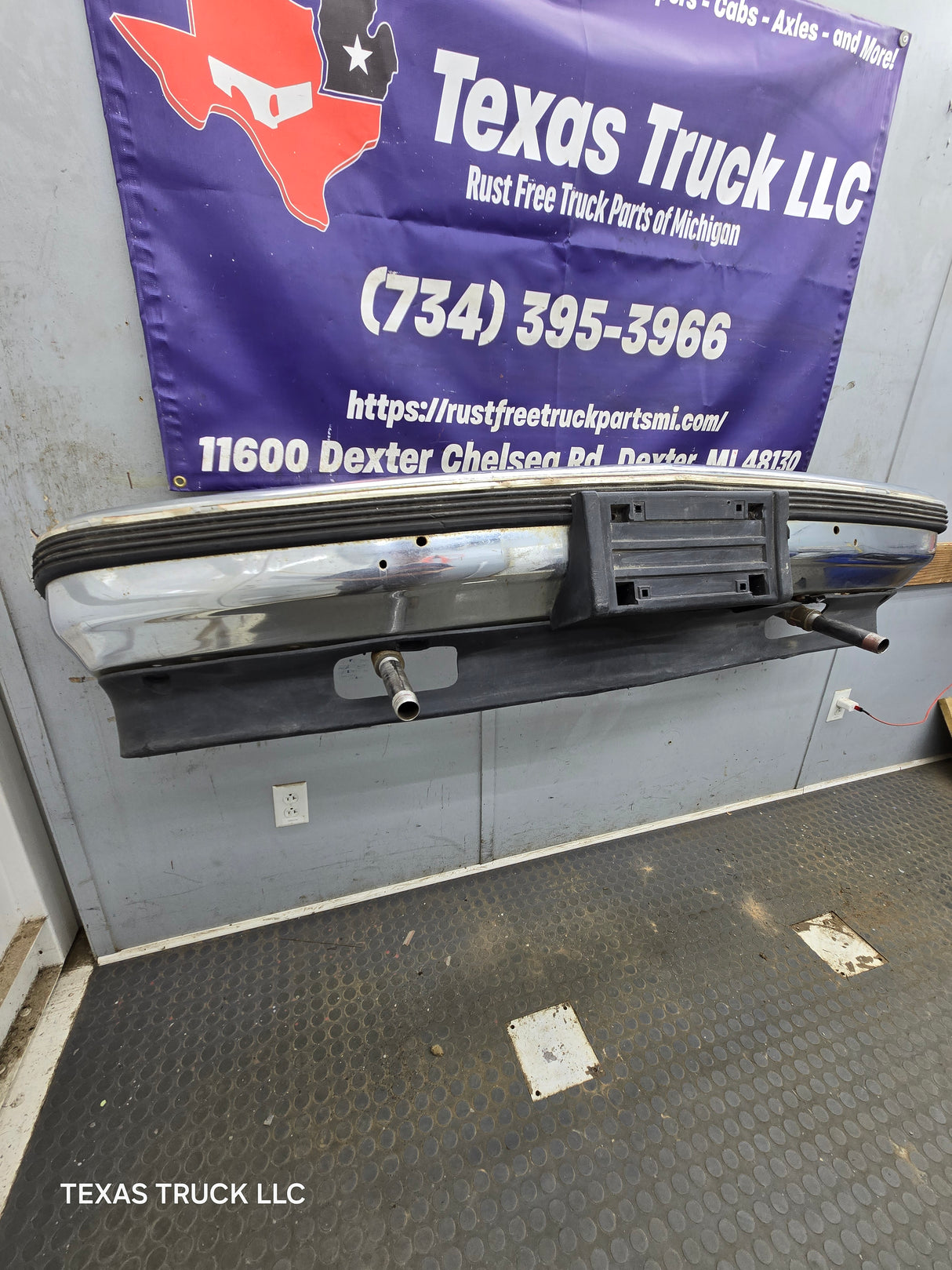 1988-1998 Chevrolet / GMC 1500 2500 3500 Front Bumper