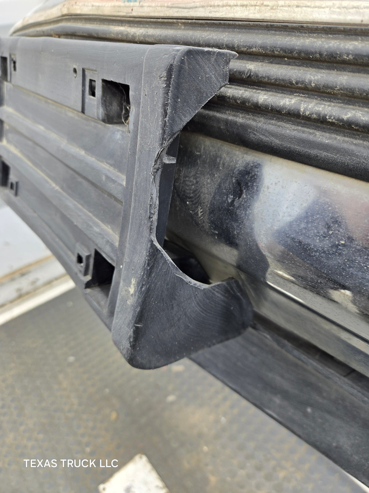 1988-1998 Chevrolet / GMC 1500 2500 3500 Front Bumper