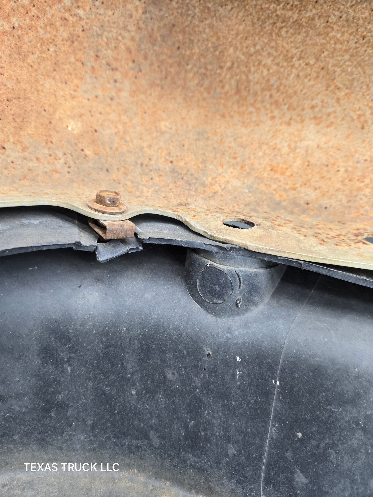 1988-1998 Chevrolet / GMC 1500 2500 3500 Front Bumper