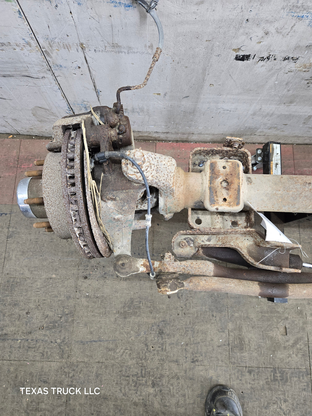 1999-2004 Ford Super Duty F250 F350 SRW Front Axle 4.30 Gear Ratio