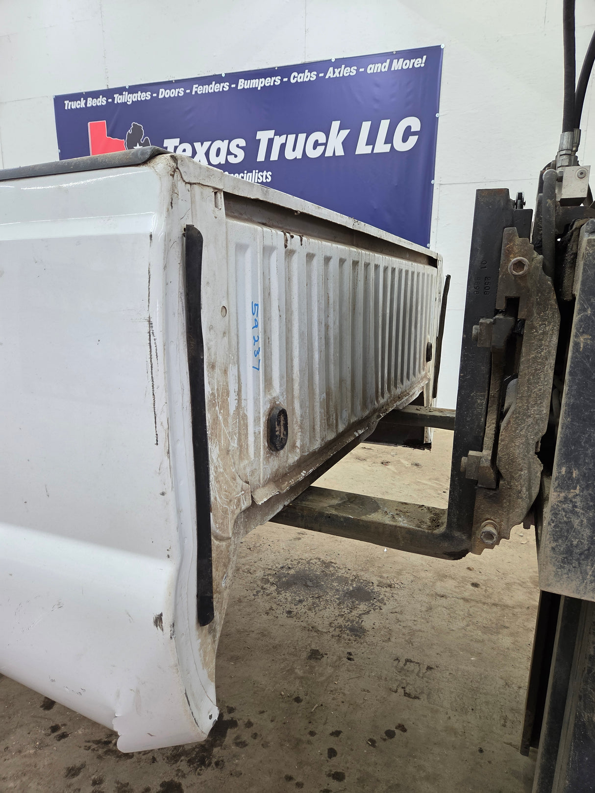 2011-2016 Ford F250 F350 Super Duty 8' Long Truck Bed