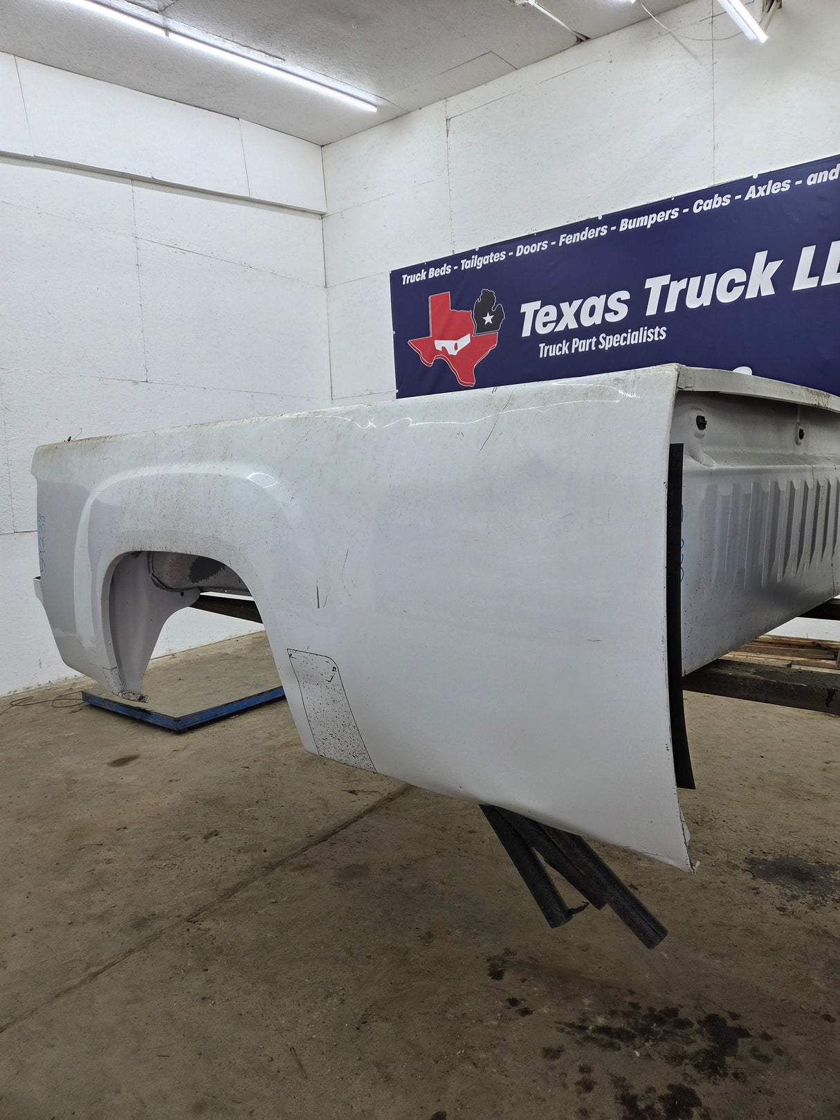 2007-2013 GMC Sierra 1500 2500 3500 HD 8' Long Truck Bed
