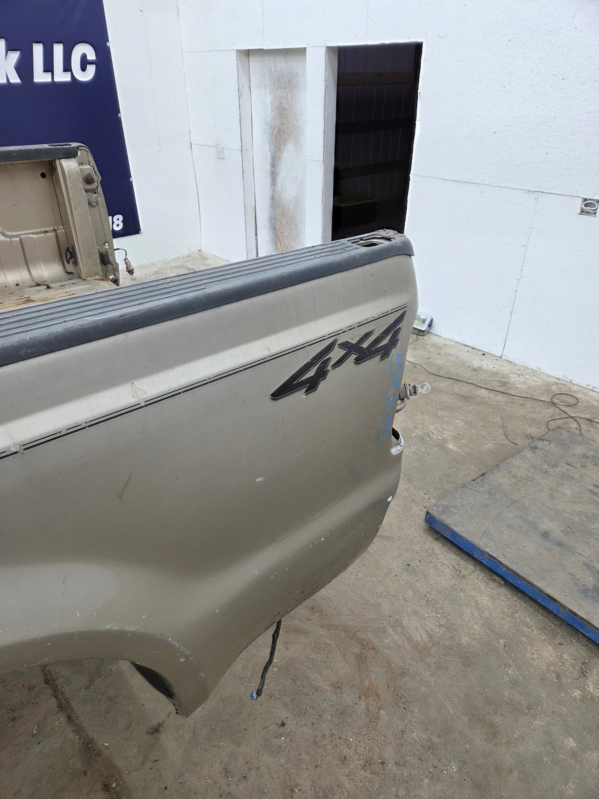1999-2010 Ford F250 F350 Super Duty 8' Long Truck Bed