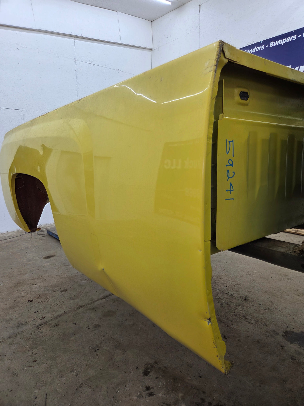 2007-2013 Chevrolet Silverado 1500 2500 3500 HD 8' Long Truck Bed