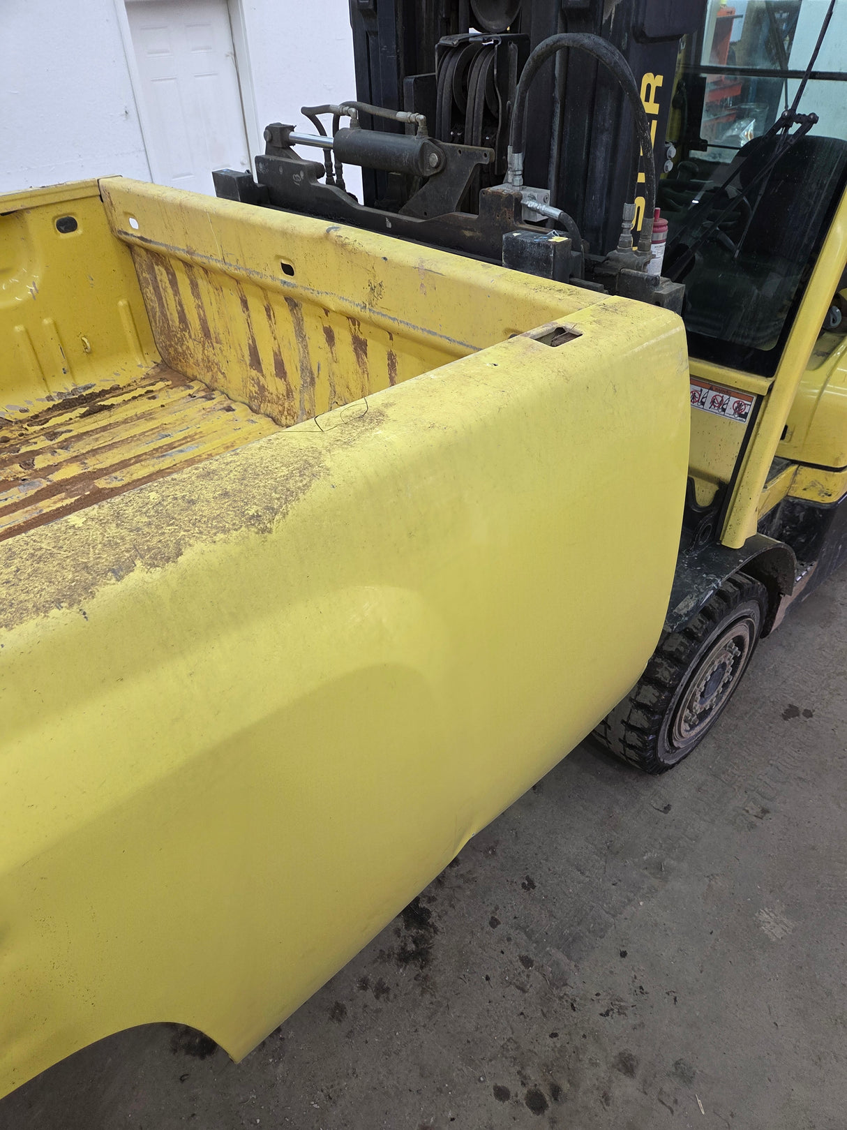 2007-2013 Chevrolet Silverado 1500 2500 3500 HD 8' Long Truck Bed