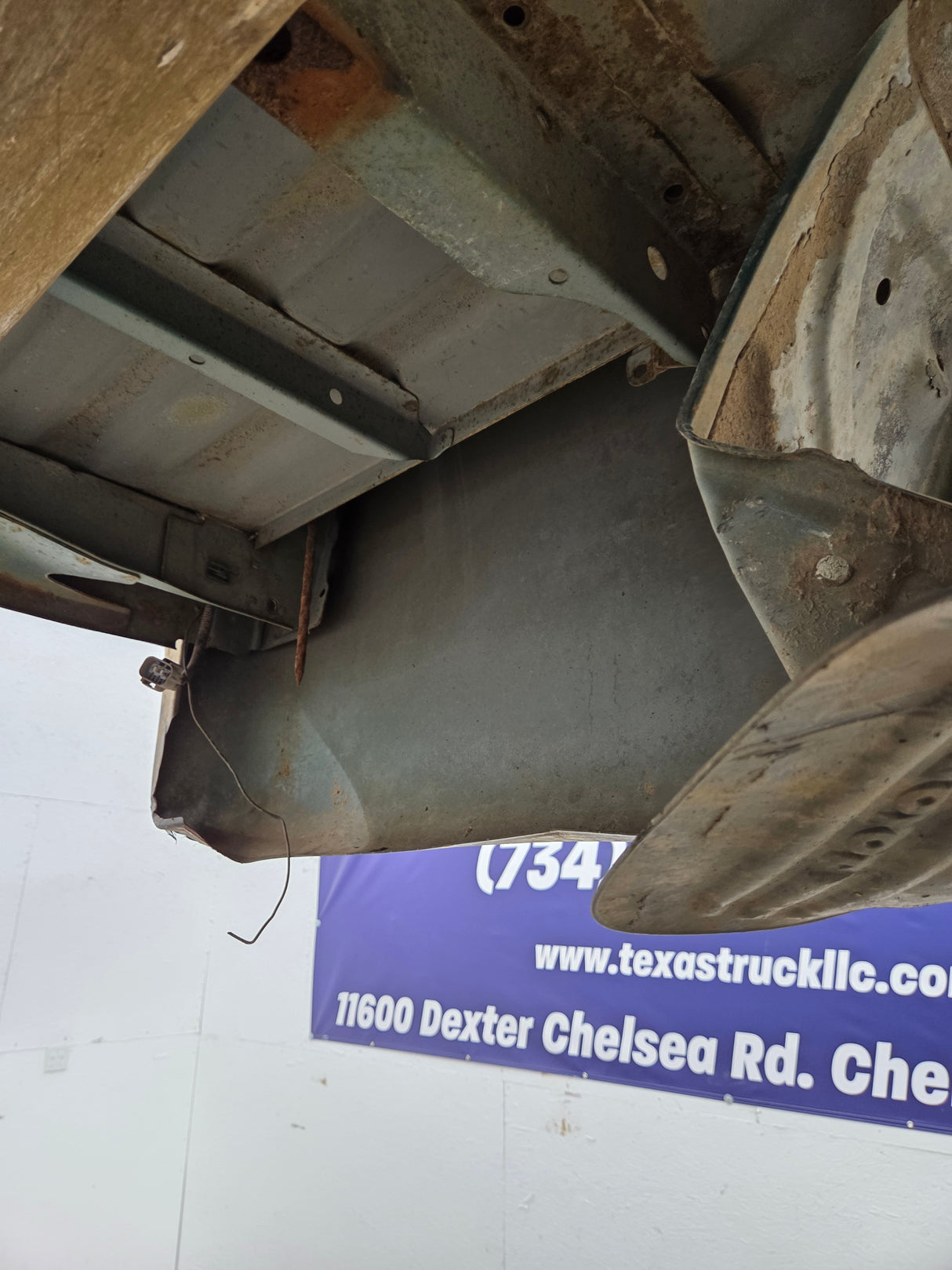 1999-2006 Toyota Tundra Short Bed 6' 5" Truck Bed