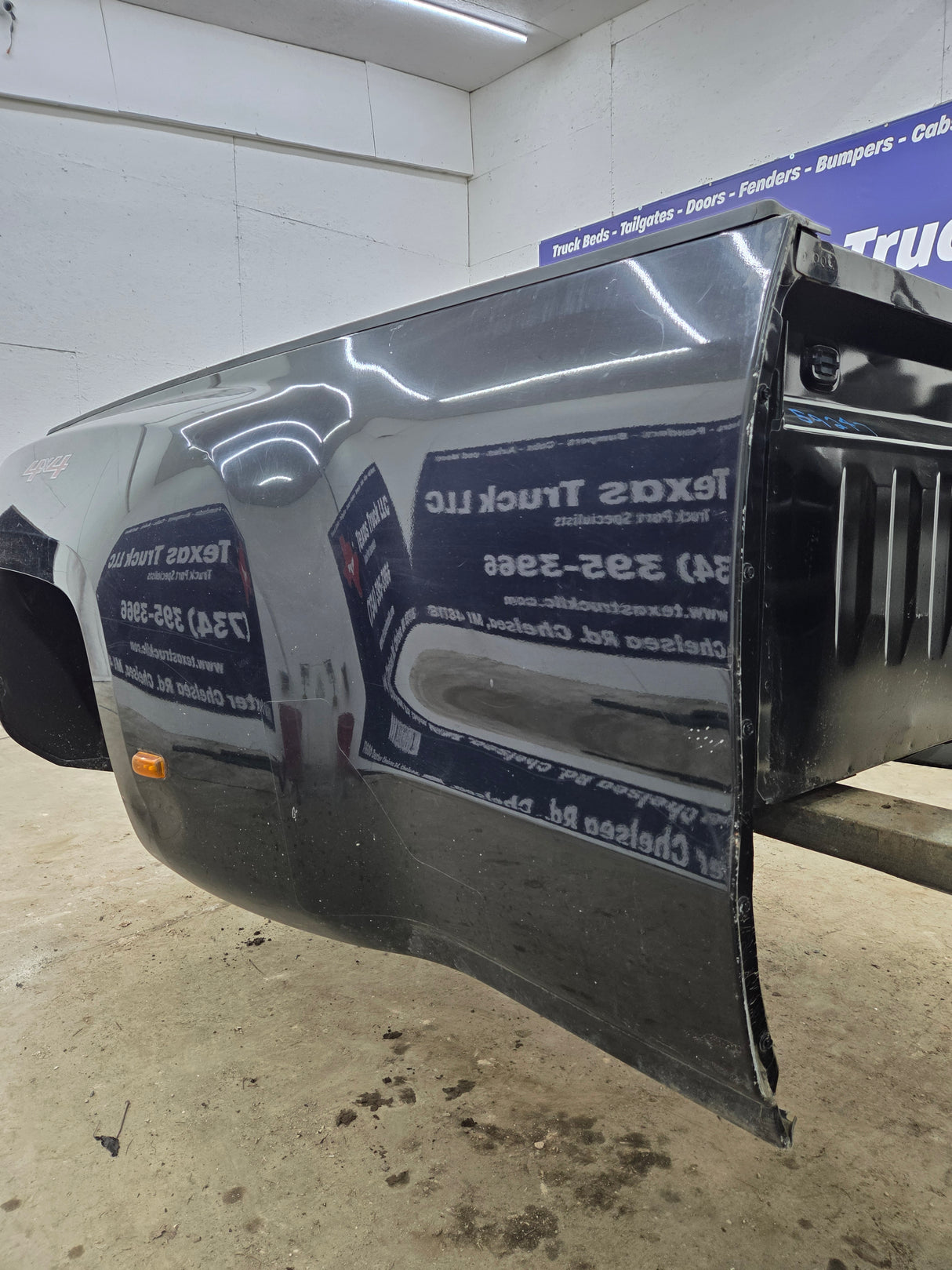 2014-2019 Chevrolet Silverado / GMC Sierra 3500 HD 8' Dually Truck Bed