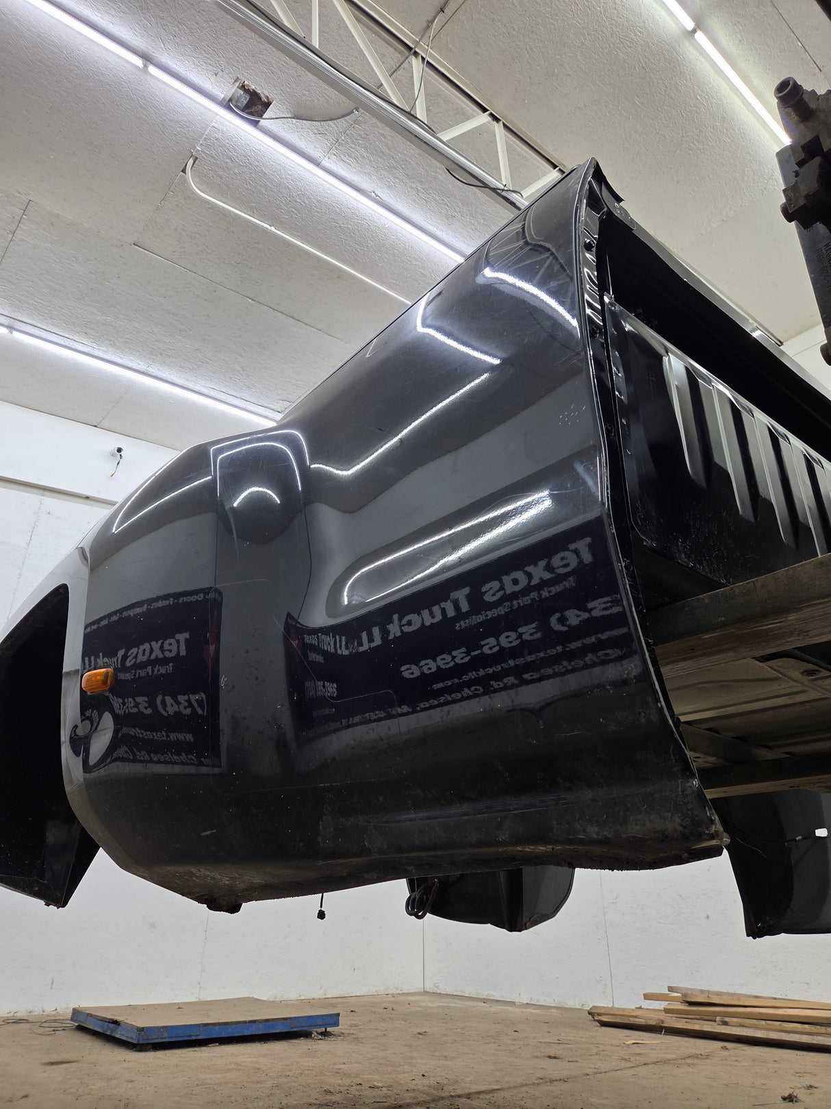 2014-2019 Chevrolet Silverado / GMC Sierra 3500 HD 8' Dually Truck Bed