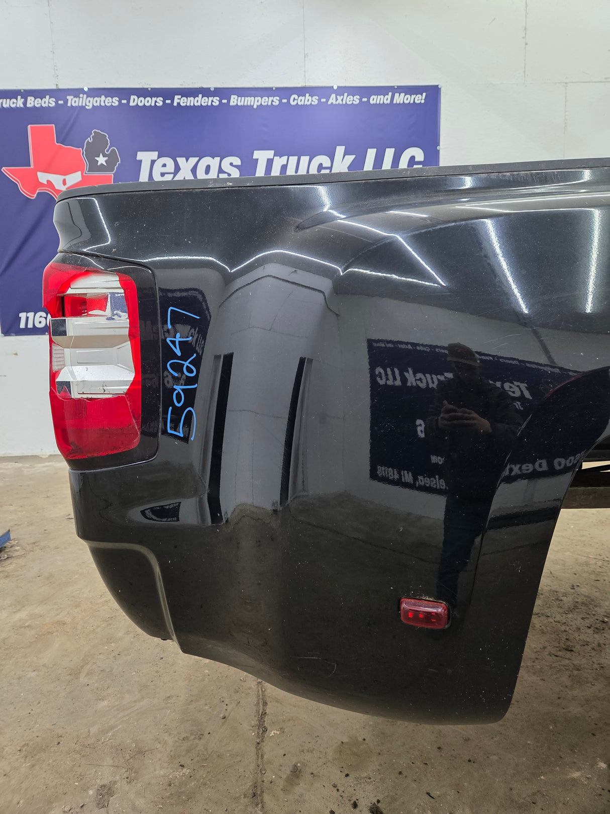 2014-2019 Chevrolet Silverado / GMC Sierra 3500 HD 8' Dually Truck Bed