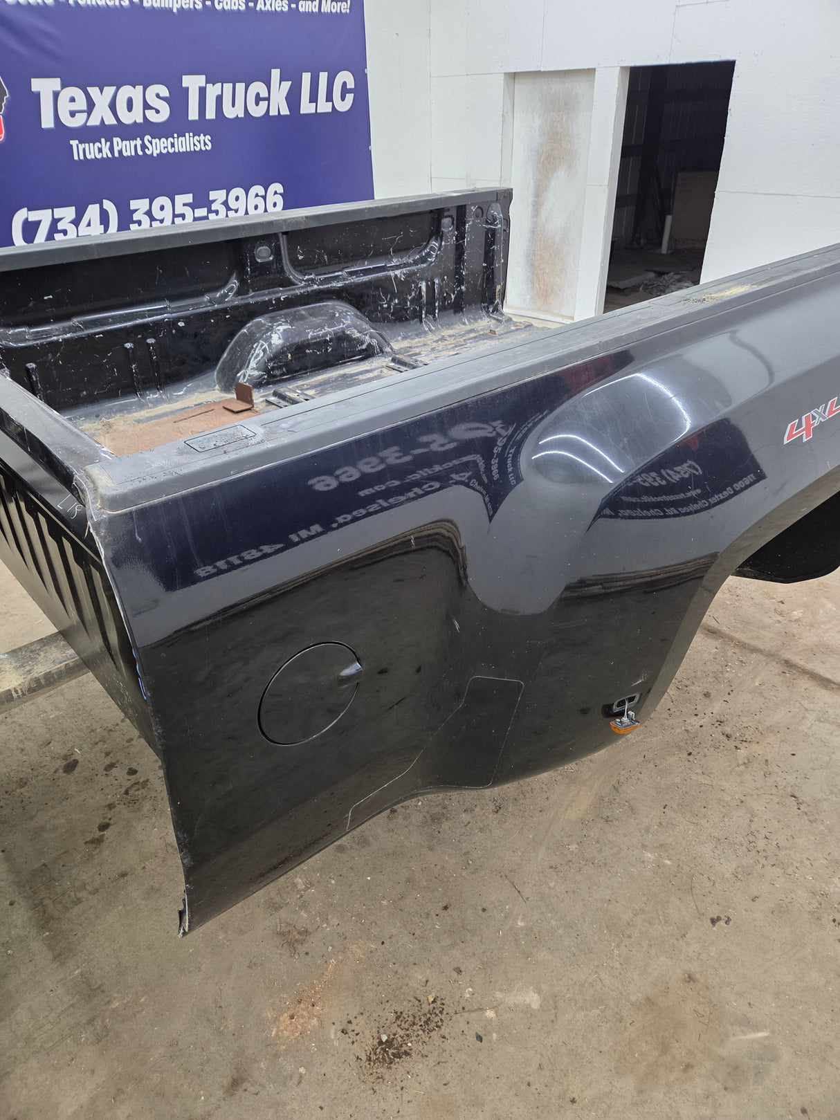 2014-2019 Chevrolet Silverado / GMC Sierra 3500 HD 8' Dually Truck Bed