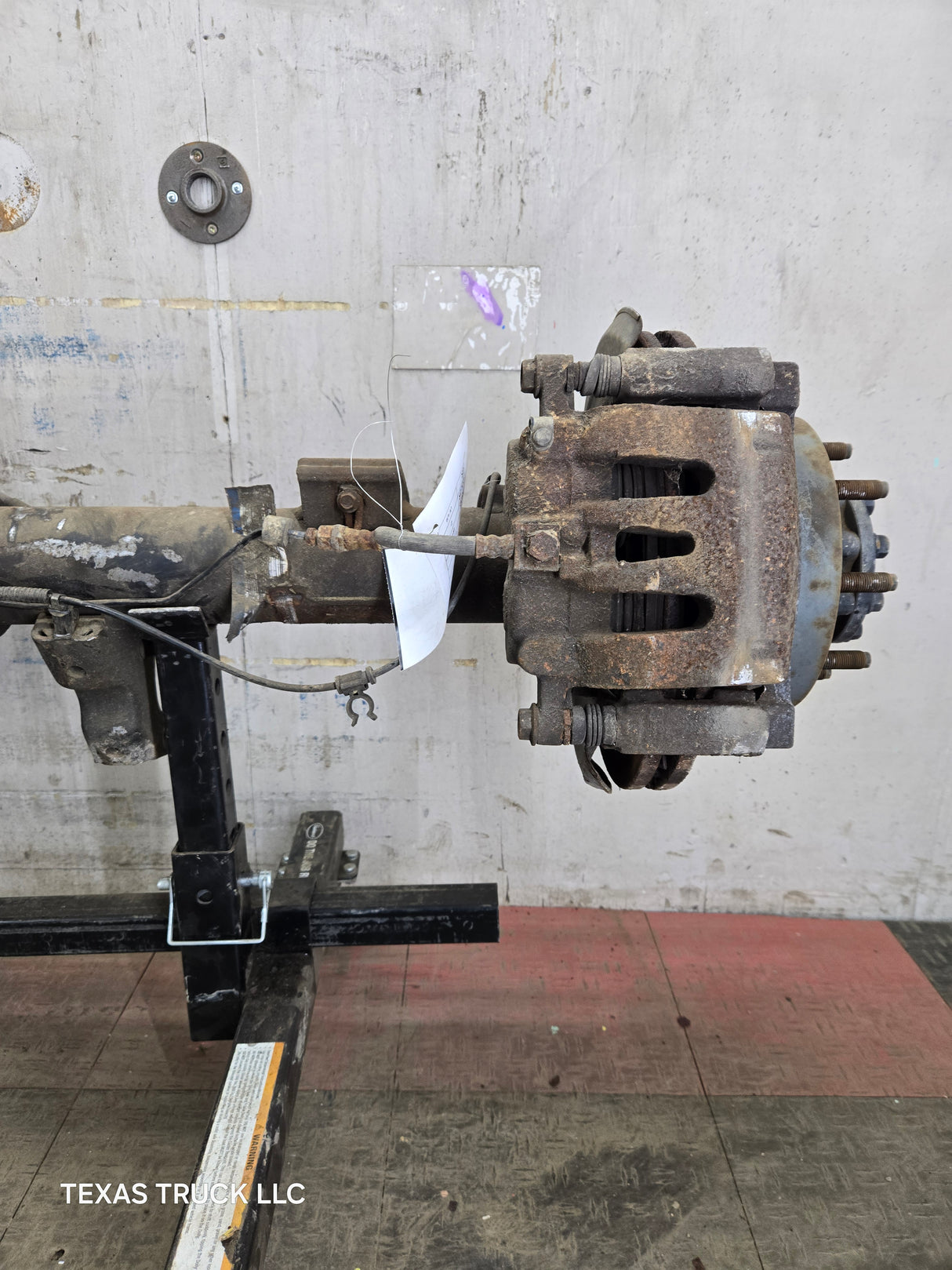 2011-2012 Ford Super Duty F250 F350 Rear Axle 3.73 Gear Ratio Electric Locking Rear End