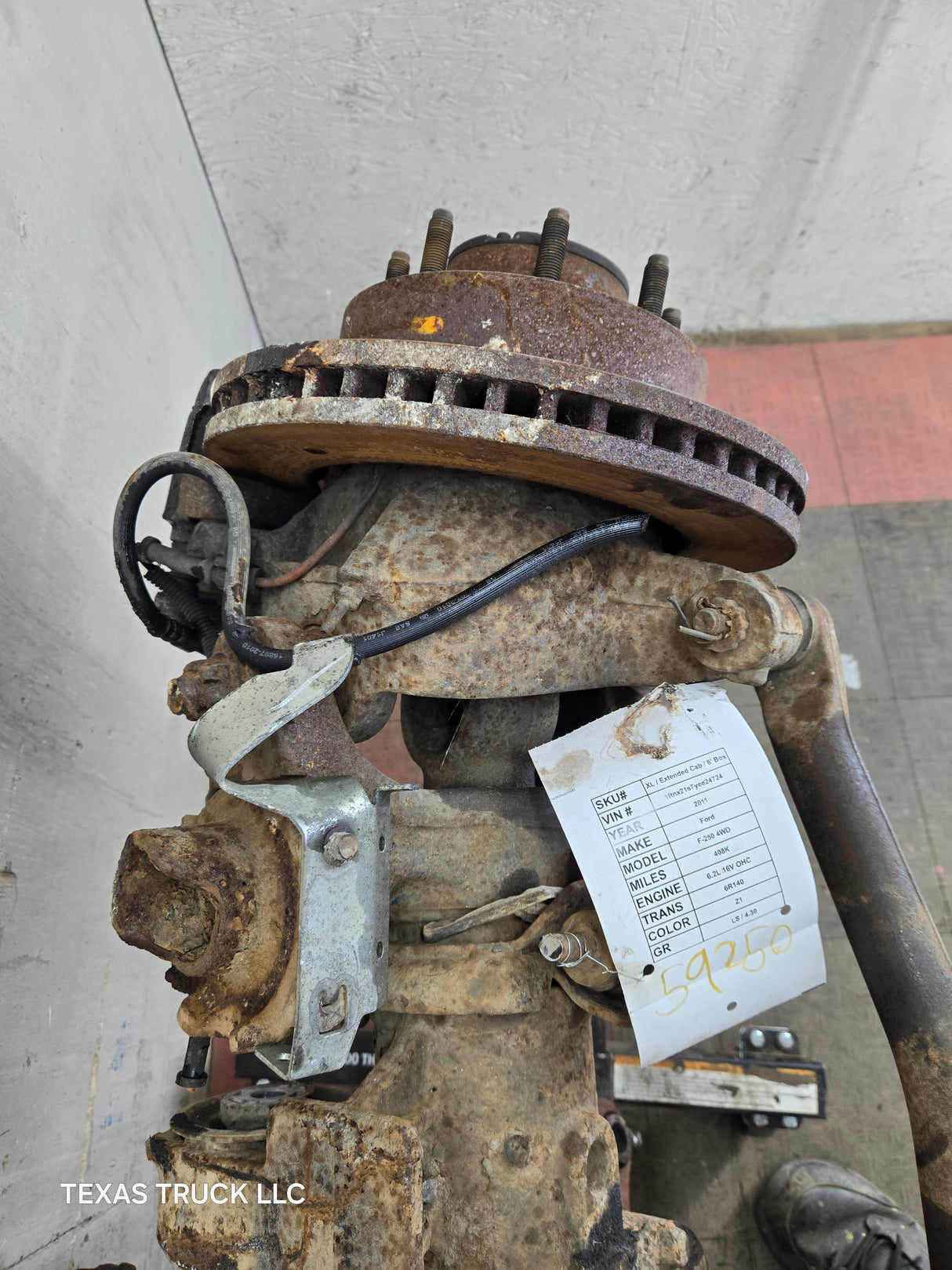 2011-2012 Ford Super Duty F250 F350 Front Axle 3.73 Gear Ratio